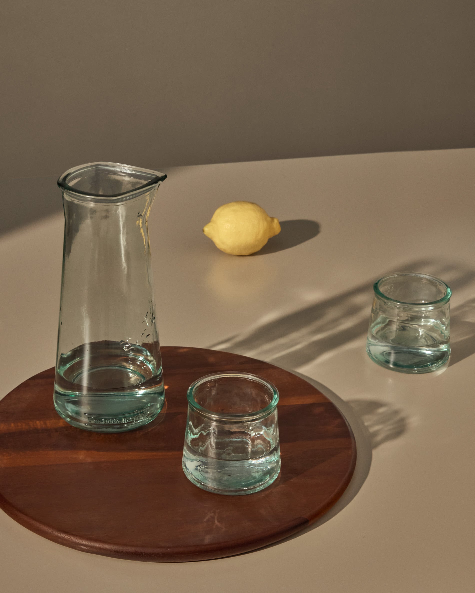 Izai Glas aus transparentem Recyclingglas in Klar präsentiert im Onlineshop von KAQTU Design AG. Glas ist von Kave Home