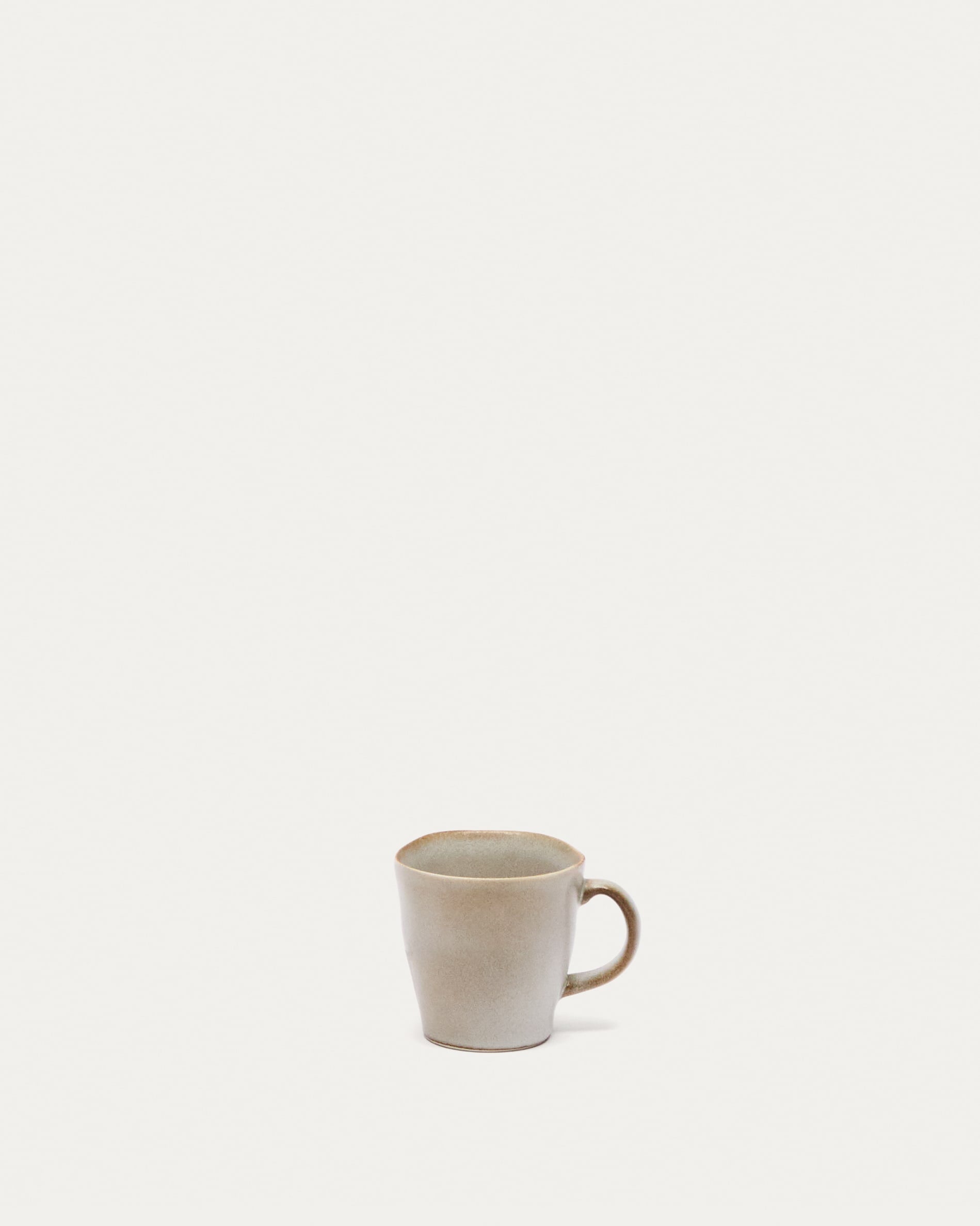 Coval kleine Keramiktasse weiss in Beige präsentiert im Onlineshop von KAQTU Design AG. Tasse ist von Kave Home