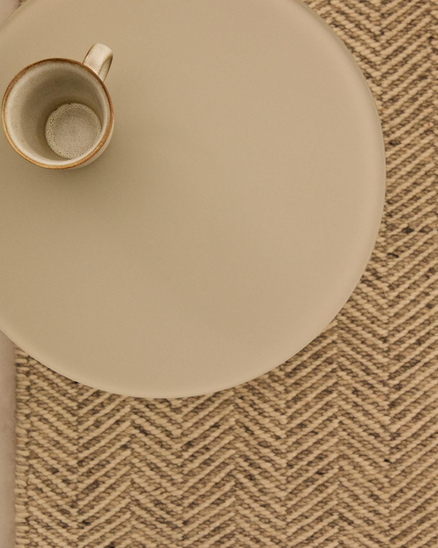 Coval kleine Keramiktasse weiss in Beige präsentiert im Onlineshop von KAQTU Design AG. Tasse ist von Kave Home