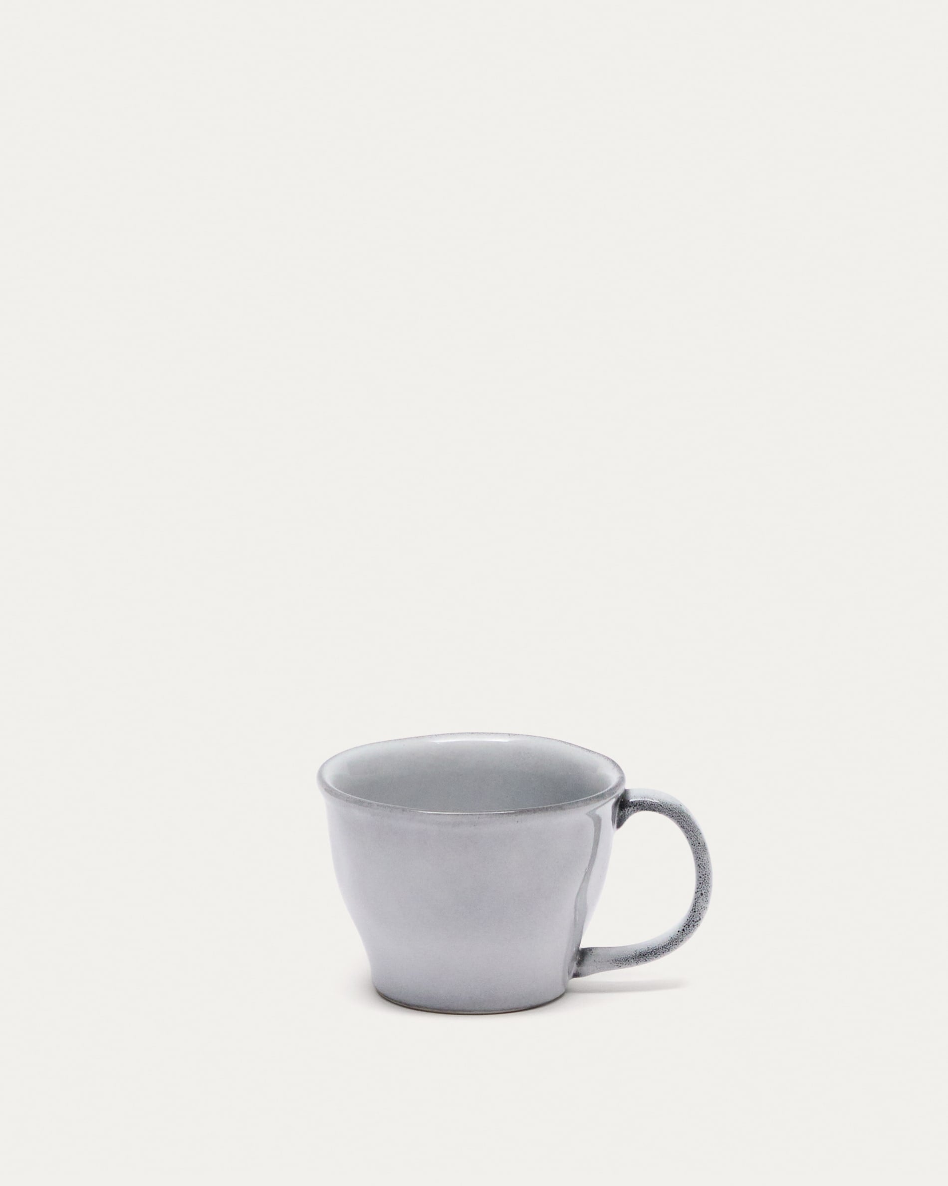 Dovec Keramiktasse blau  in Blau präsentiert im Onlineshop von KAQTU Design AG. Tasse ist von Kave Home