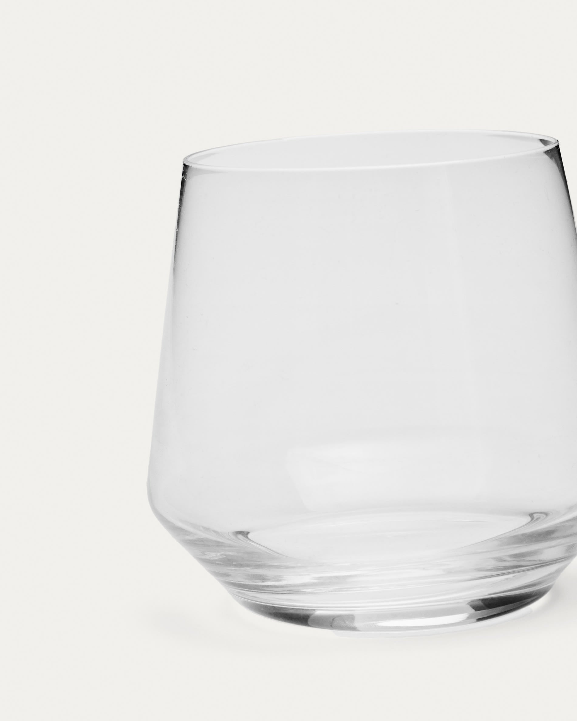 Glas Kiro aus Klarglas 40 cl in Klar präsentiert im Onlineshop von KAQTU Design AG. Glas ist von Kave Home