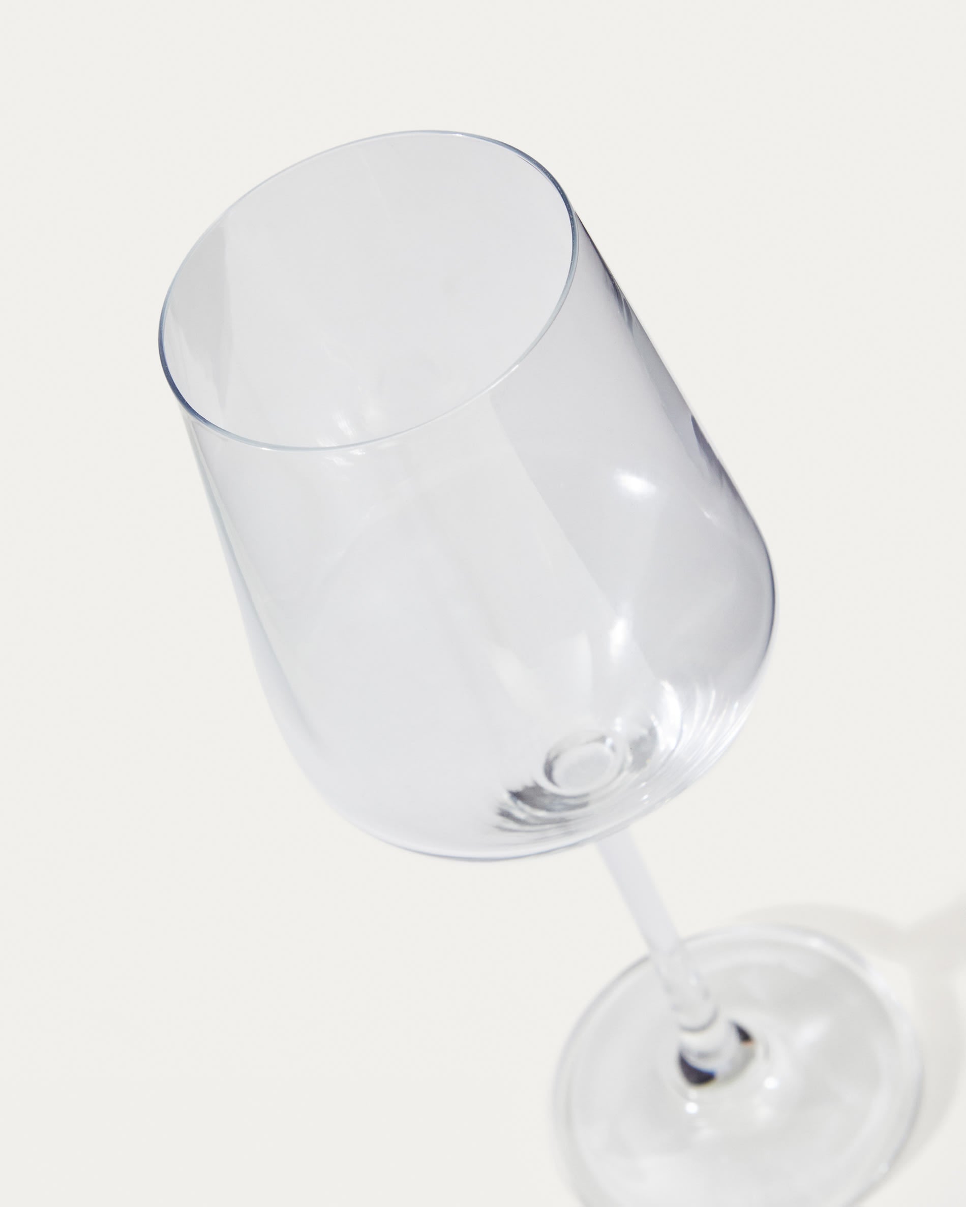 Weinglas Kiro aus Klarglas 43 cl in Klar präsentiert im Onlineshop von KAQTU Design AG. Wein- & Sektglas ist von Kave Home