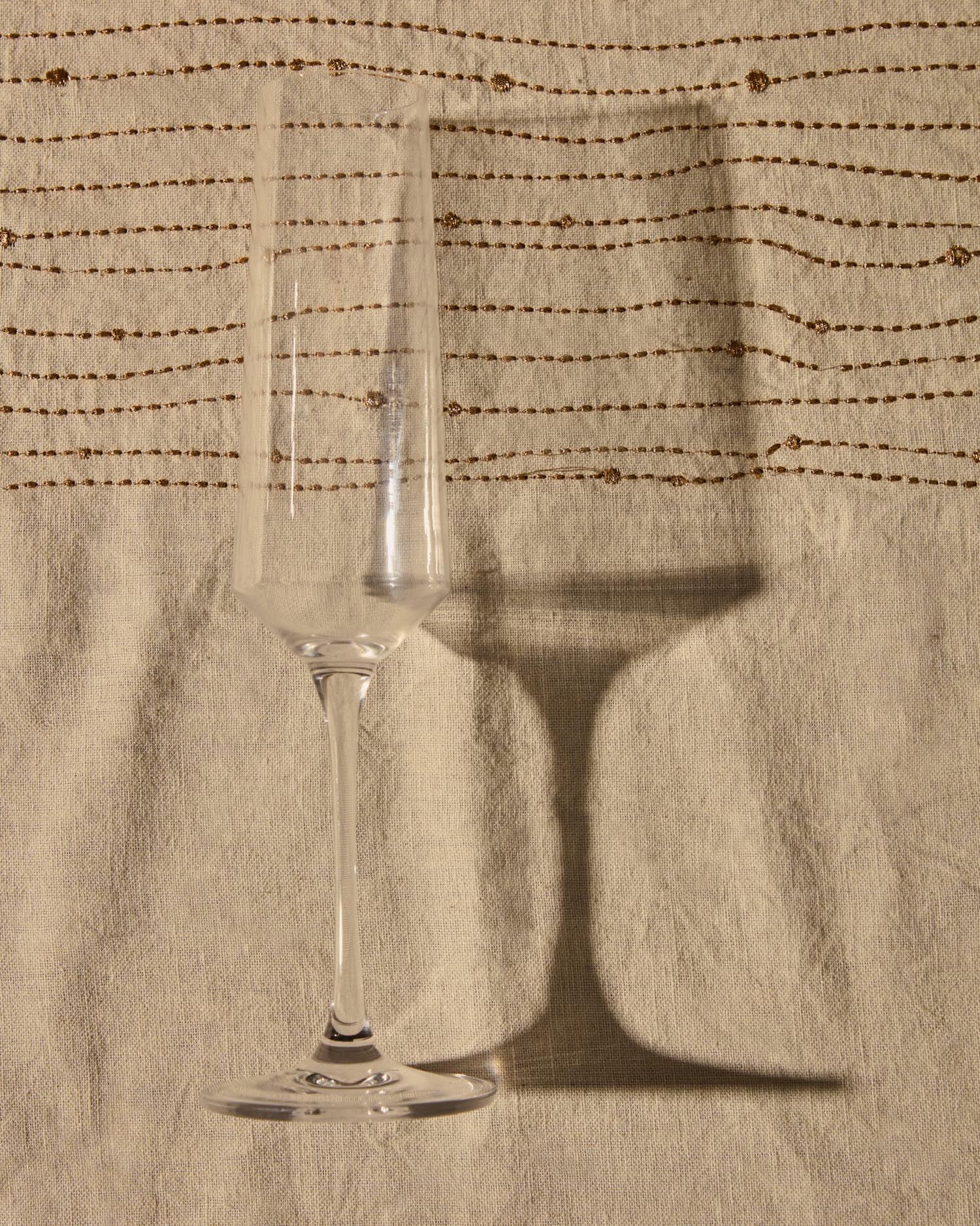 Sektglas Kiro aus Klarglas 21 cl in Klar präsentiert im Onlineshop von KAQTU Design AG. Wein- & Sektglas ist von Kave Home