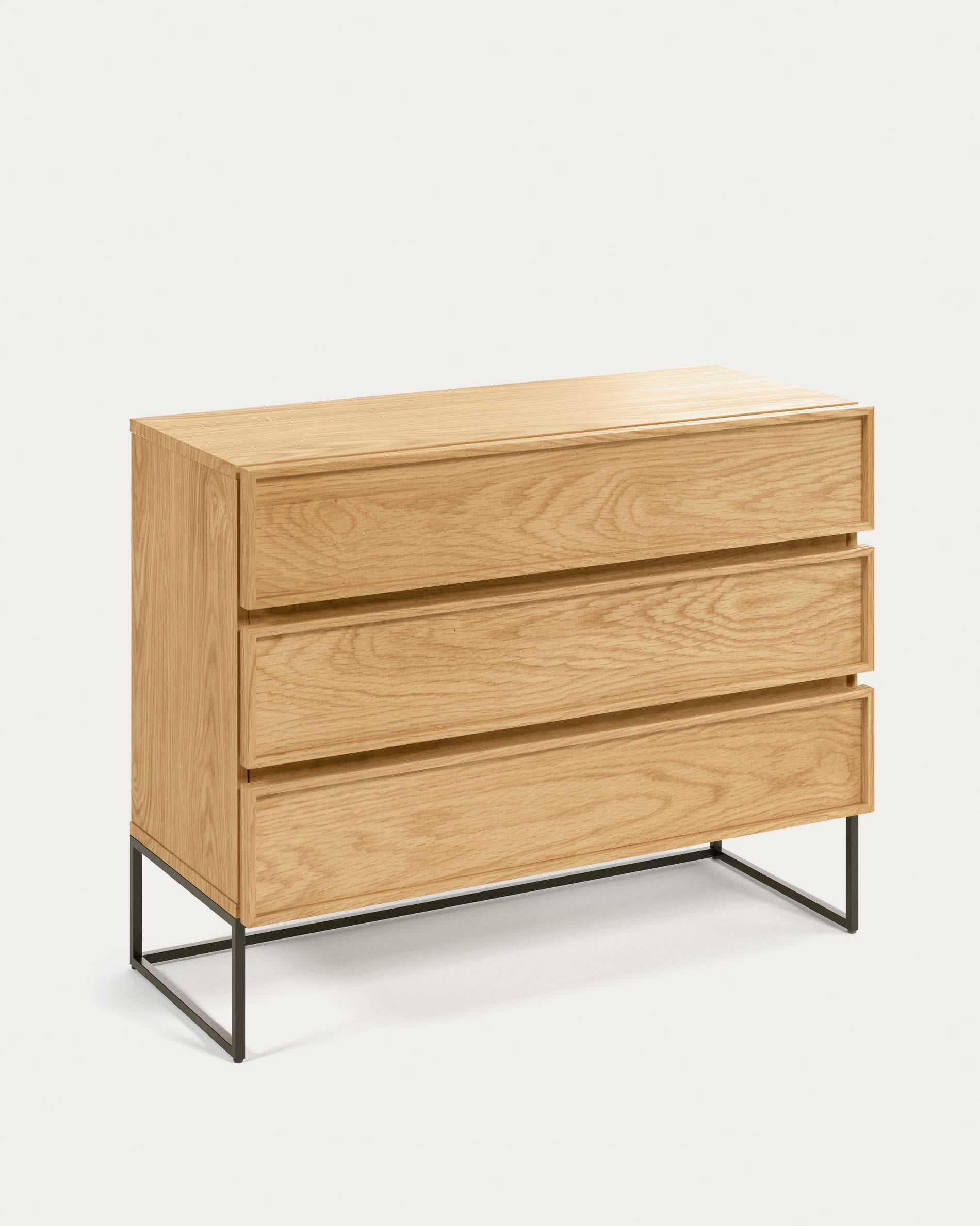 Taiana Kommode mit 3 Schubladen mit Eichenfurnier und schwarzer Stahlstruktur 100 x 78 cm in Braun präsentiert im Onlineshop von KAQTU Design AG. High-Sideboard ist von Kave Home