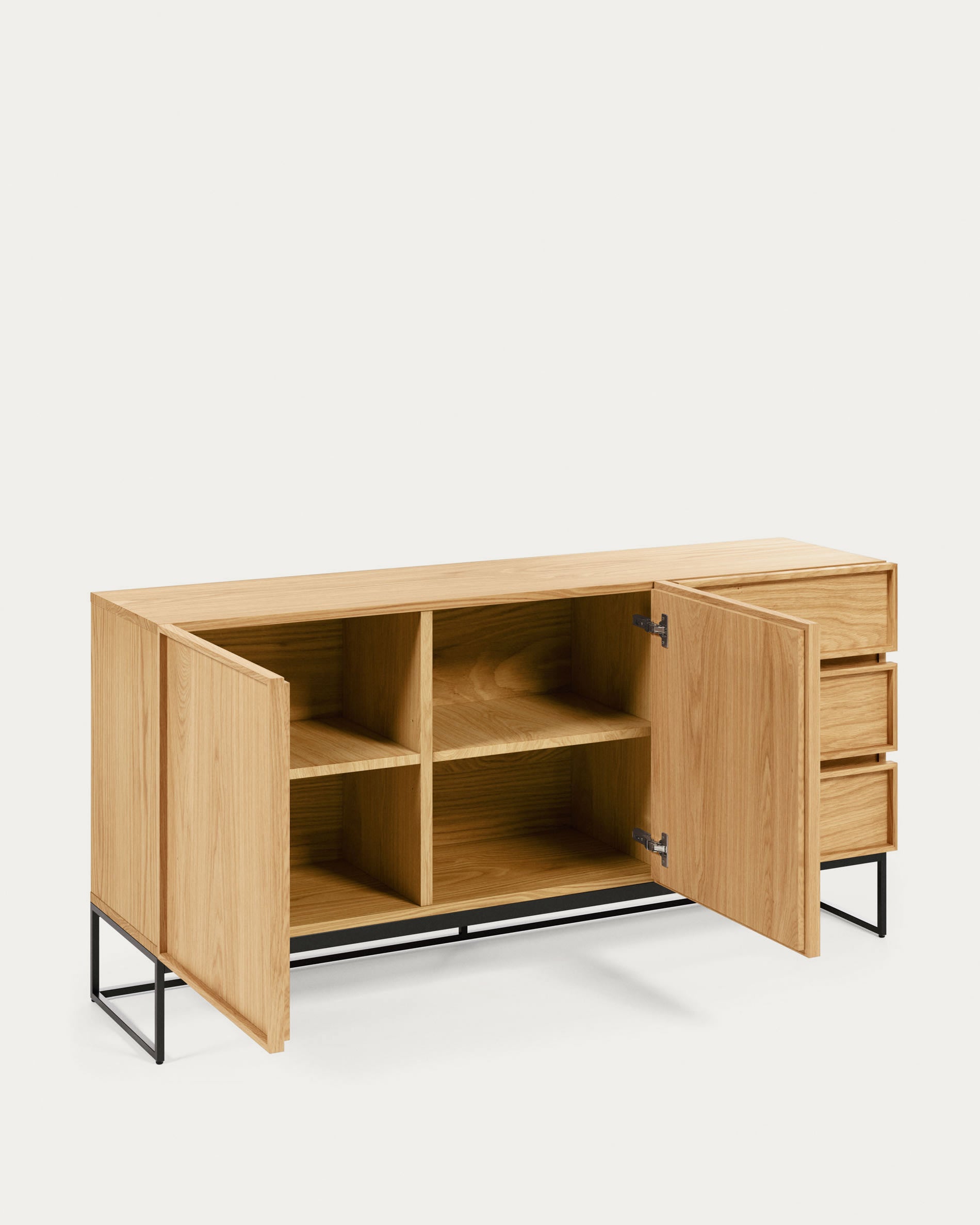 Taiana Sideboard 2 Türen 3 Schubladen Eichenfurnier Stahlgestell in Schwarz 160 x 78 cm in Braun präsentiert im Onlineshop von KAQTU Design AG. Sideboard ist von Kave Home