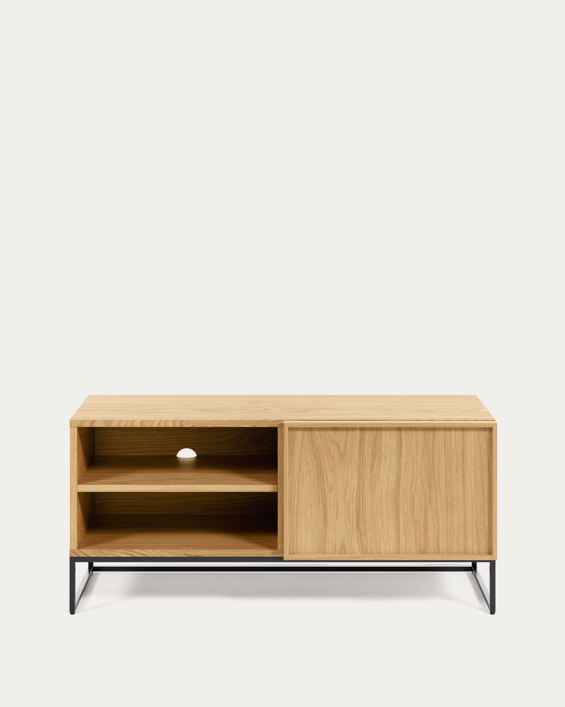 Taiana TV-Schrank 1 Türe Eichenfurnier und Stahlgestell mit schwarzem Finish 112 x 51 cm in Braun präsentiert im Onlineshop von KAQTU Design AG. Sideboard ist von Kave Home