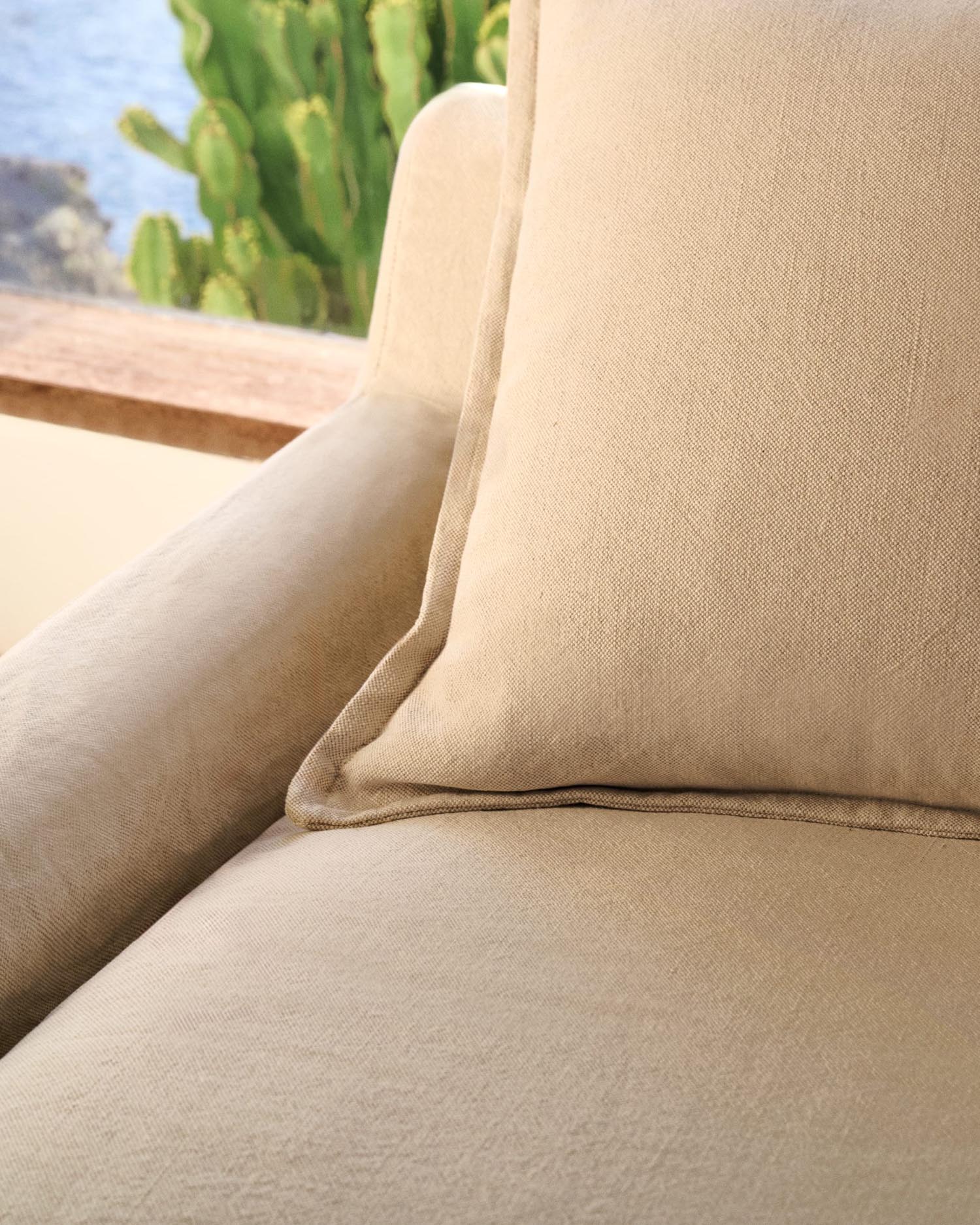 Zenira 3-Sitzer-Sofa mit abnehmbarem Bezug und Kissen aus Baumwolle und Leinen beige 230 cm in Beige präsentiert im Onlineshop von KAQTU Design AG. 3er Sofa ist von Kave Home