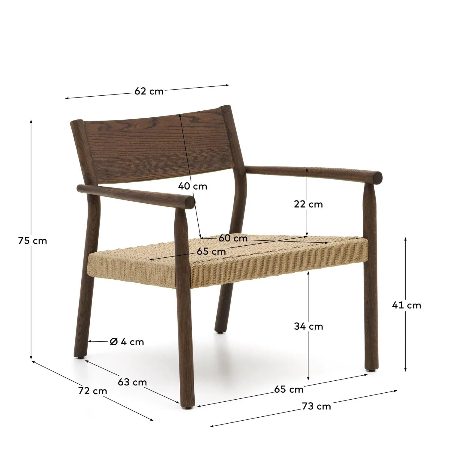 Sessel Yalia massives Eichenholz mit Nussholz-Finish und Sitz aus Papierseil FSC 100% in Natur, Braun präsentiert im Onlineshop von KAQTU Design AG. Outdoor-Sessel mit Armlehnen ist von Kave Home