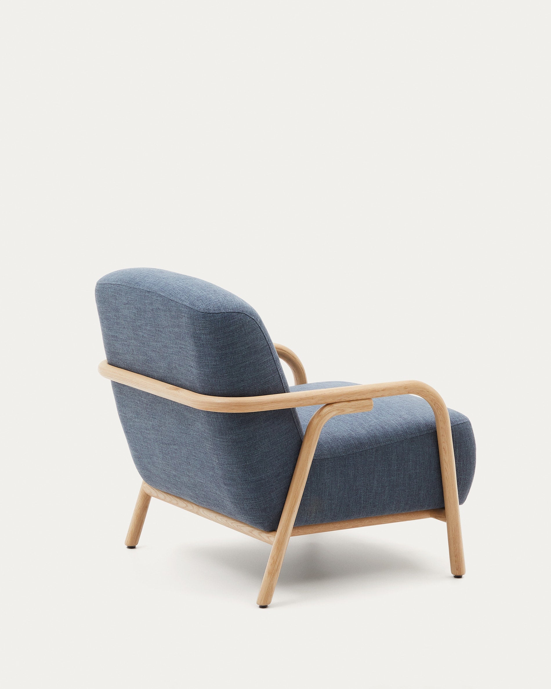 Sessel Sylo blau aus massivem Eschenholz FSC 100% in Blau präsentiert im Onlineshop von KAQTU Design AG. Sessel ist von Kave Home