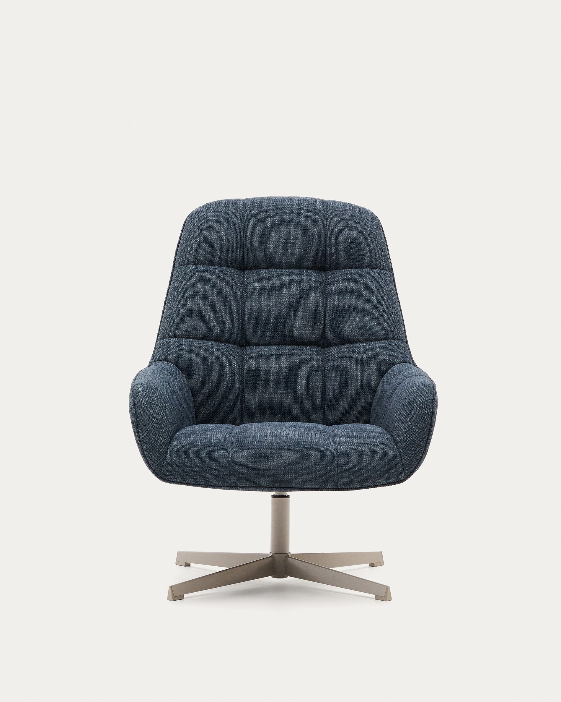 Drehsessel Jaspe blau und Metall mit grauer Oberfläche FSC 100% in Dunkelblau präsentiert im Onlineshop von KAQTU Design AG. Sessel ist von Kave Home