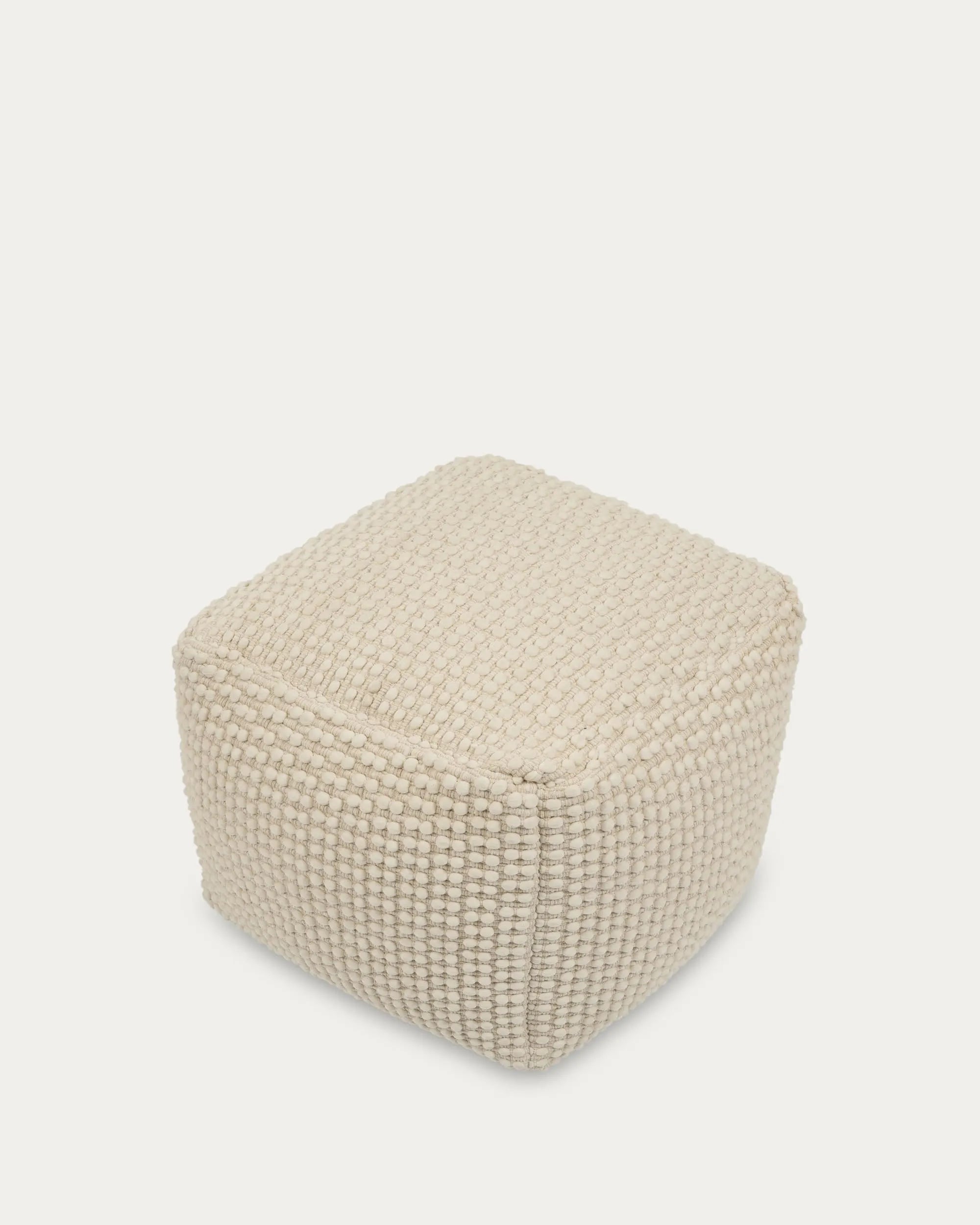 Eleganter weißer Pouf (45x45 cm) aus Baumwolle und Polyester, ideal für stilvolle und gemütliche Wohnräume.