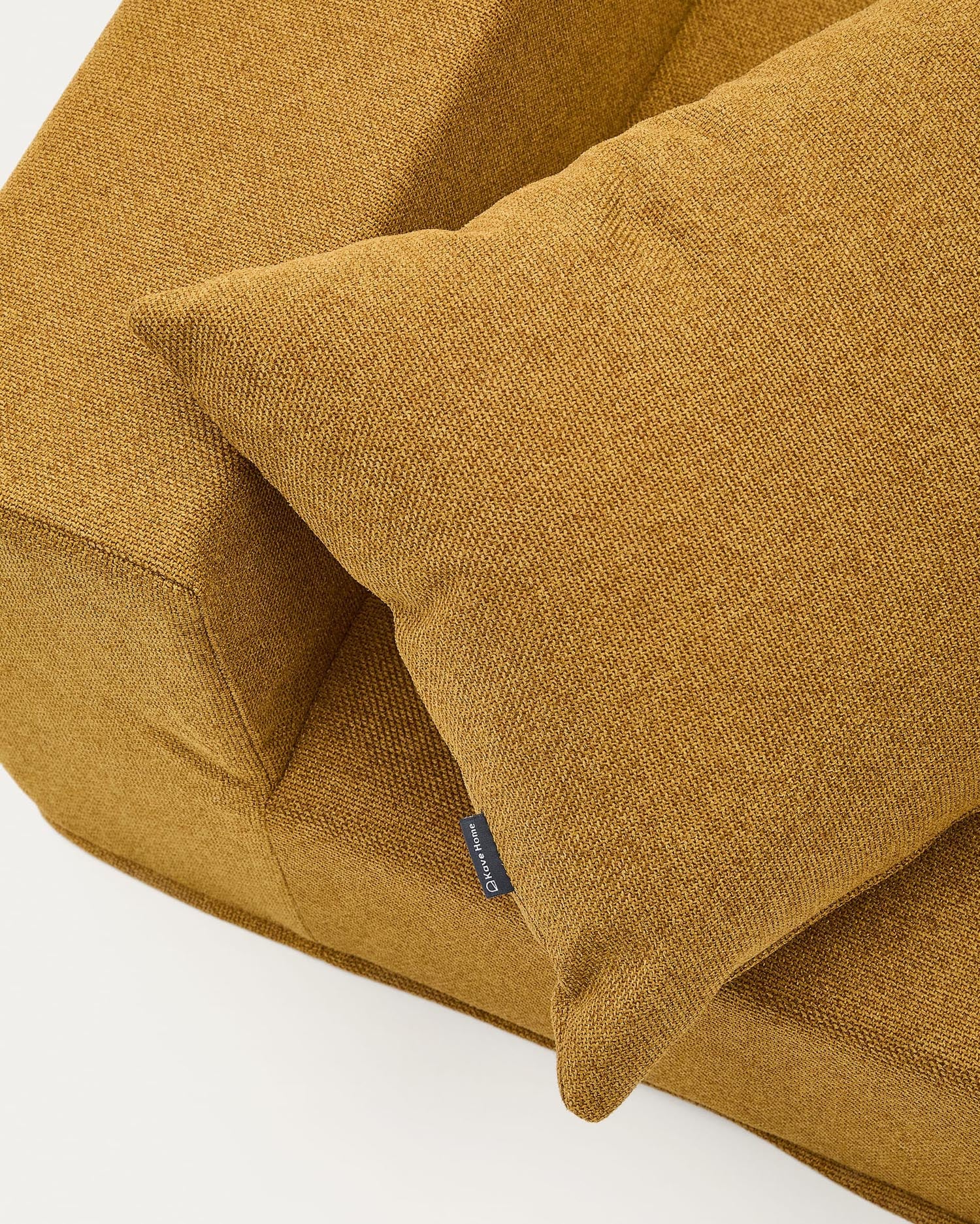 Pouf Schlafsofa Arty Farbe Senf 70 x 89 (200) cm in Senfgelb präsentiert im Onlineshop von KAQTU Design AG. Pouf ist von Kave Home