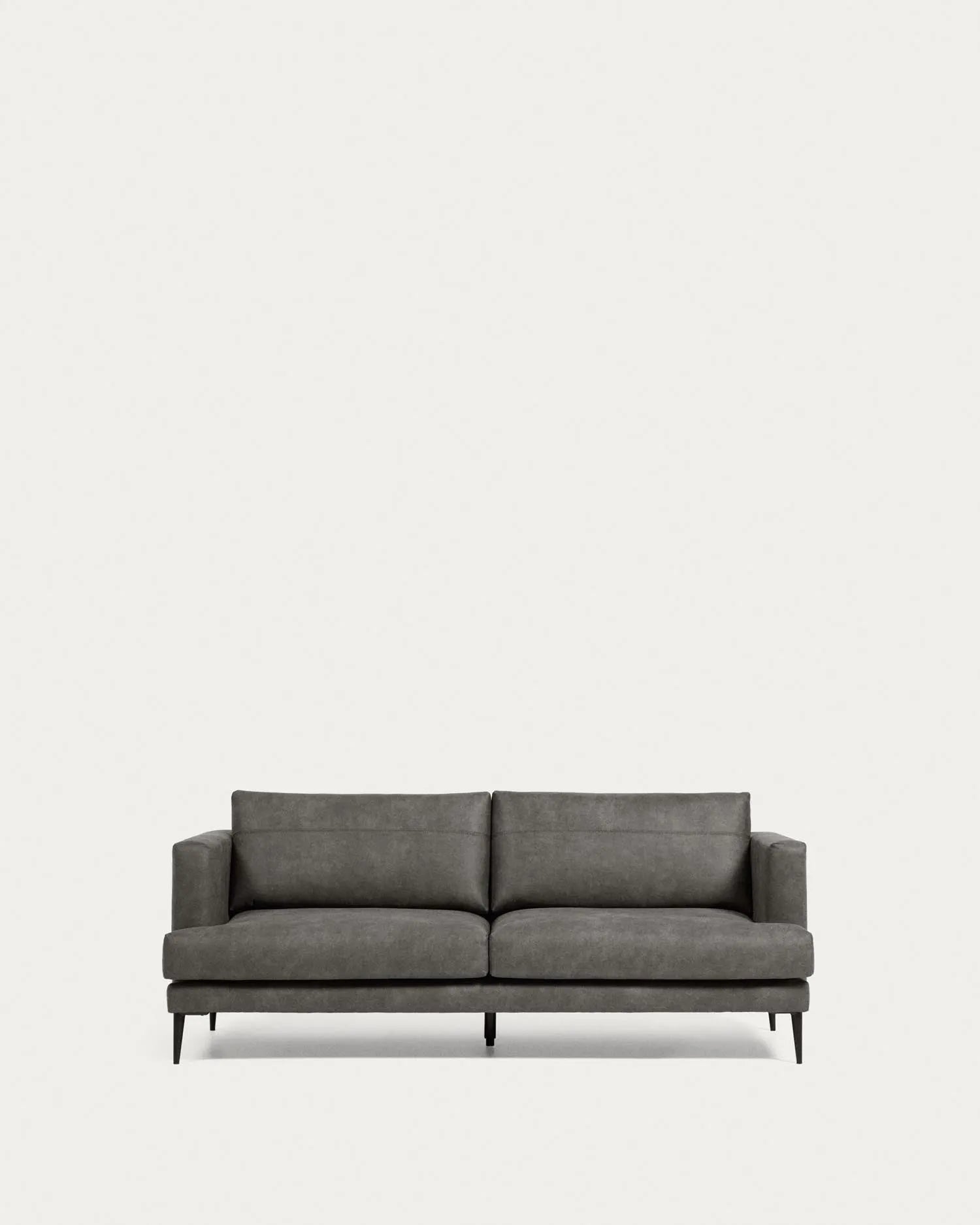 Elegantes Tanya 2-Sitzer Sofa in dunkelgrau, inspiriert von den 50ern, mit pflegeleichtem Stoff und FSC-zertifiziertem Holz.