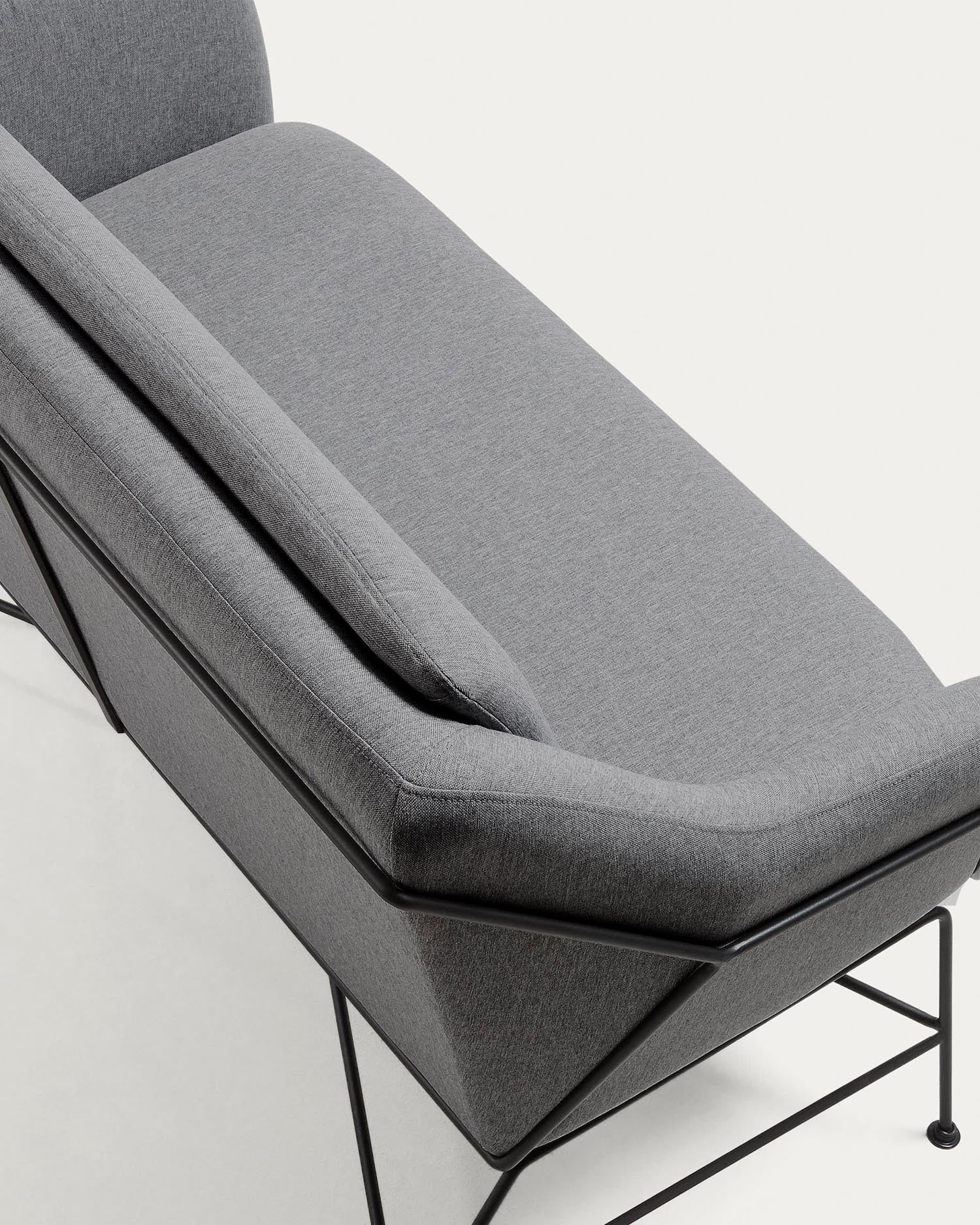 Brida 2-Sitzer-Sofa dunkelgrau 128 cm in Grau präsentiert im Onlineshop von KAQTU Design AG. 2er Sofa ist von Kave Home