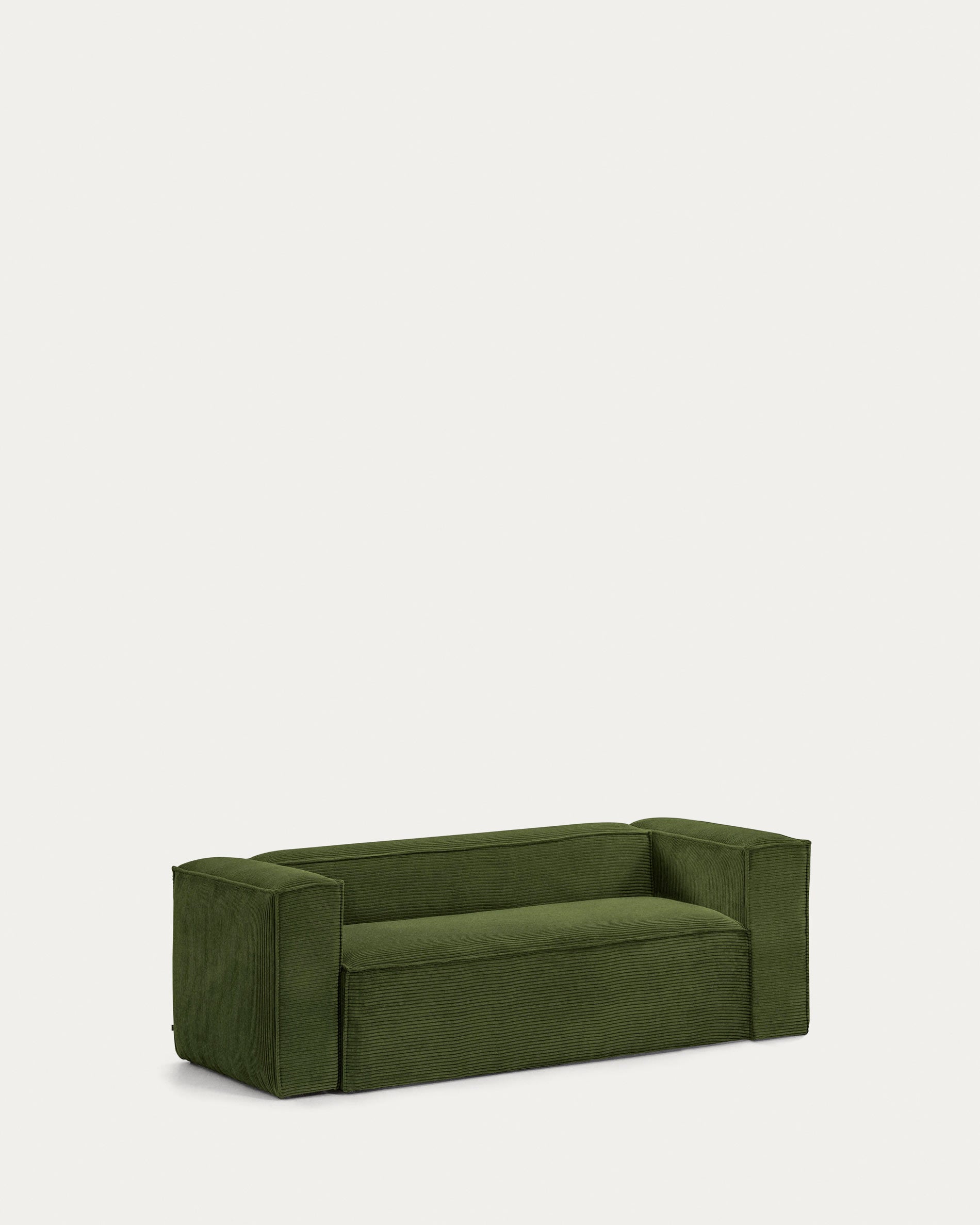 Blok 2-Sitzer-Sofa breiter Cord grün 210 cm FSC Mix Credit in Grün präsentiert im Onlineshop von KAQTU Design AG. 2er Sofa ist von Kave Home