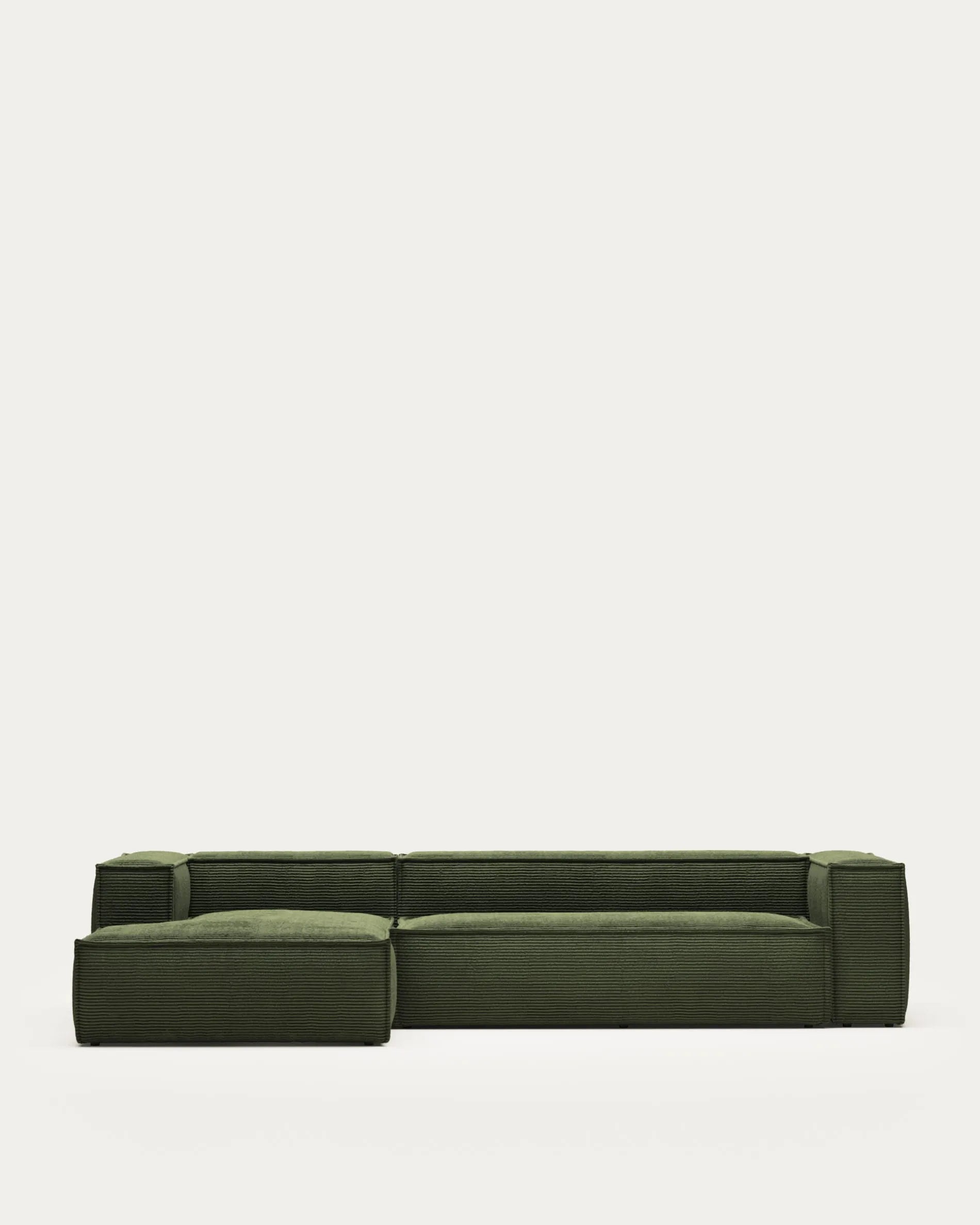 3D-Modell eines grünen Cord-Sofas mit linker Chaiselongue, 330 cm, FSC-zertifiziert, für AR geeignet.