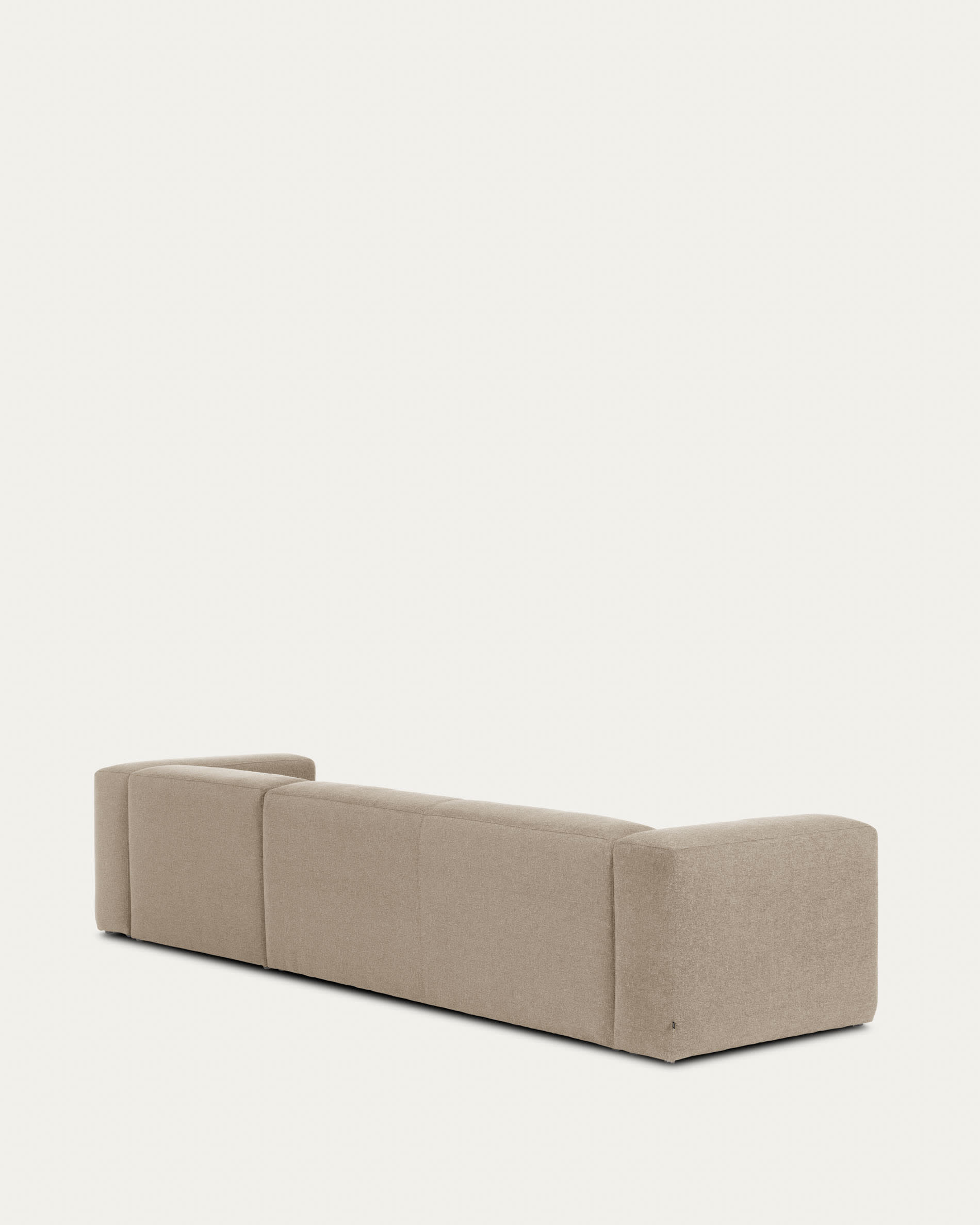 Blok 4-Sitzer Sofa mit Chaiselongue rechts beige 330 cm FSC Mix Credit in Beige präsentiert im Onlineshop von KAQTU Design AG. 4er Sofa ist von Kave Home