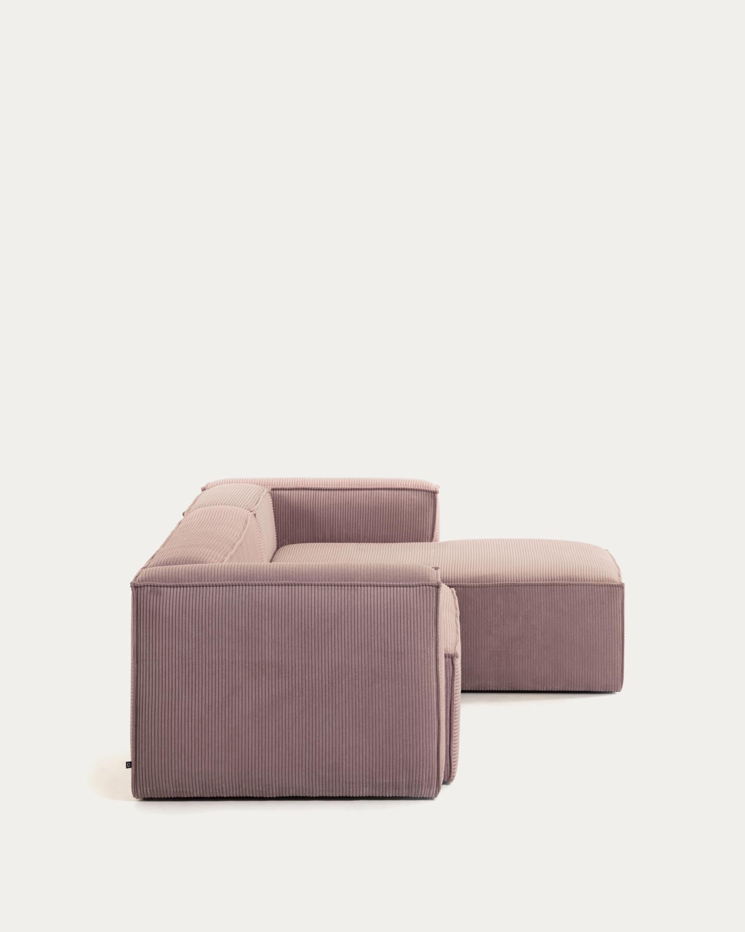 Blok 2-Sitzer-Sofa mit Chaiselongue rechts breiter Cord rosa 240 cm in Rosa präsentiert im Onlineshop von KAQTU Design AG. 2er Sofa ist von Kave Home