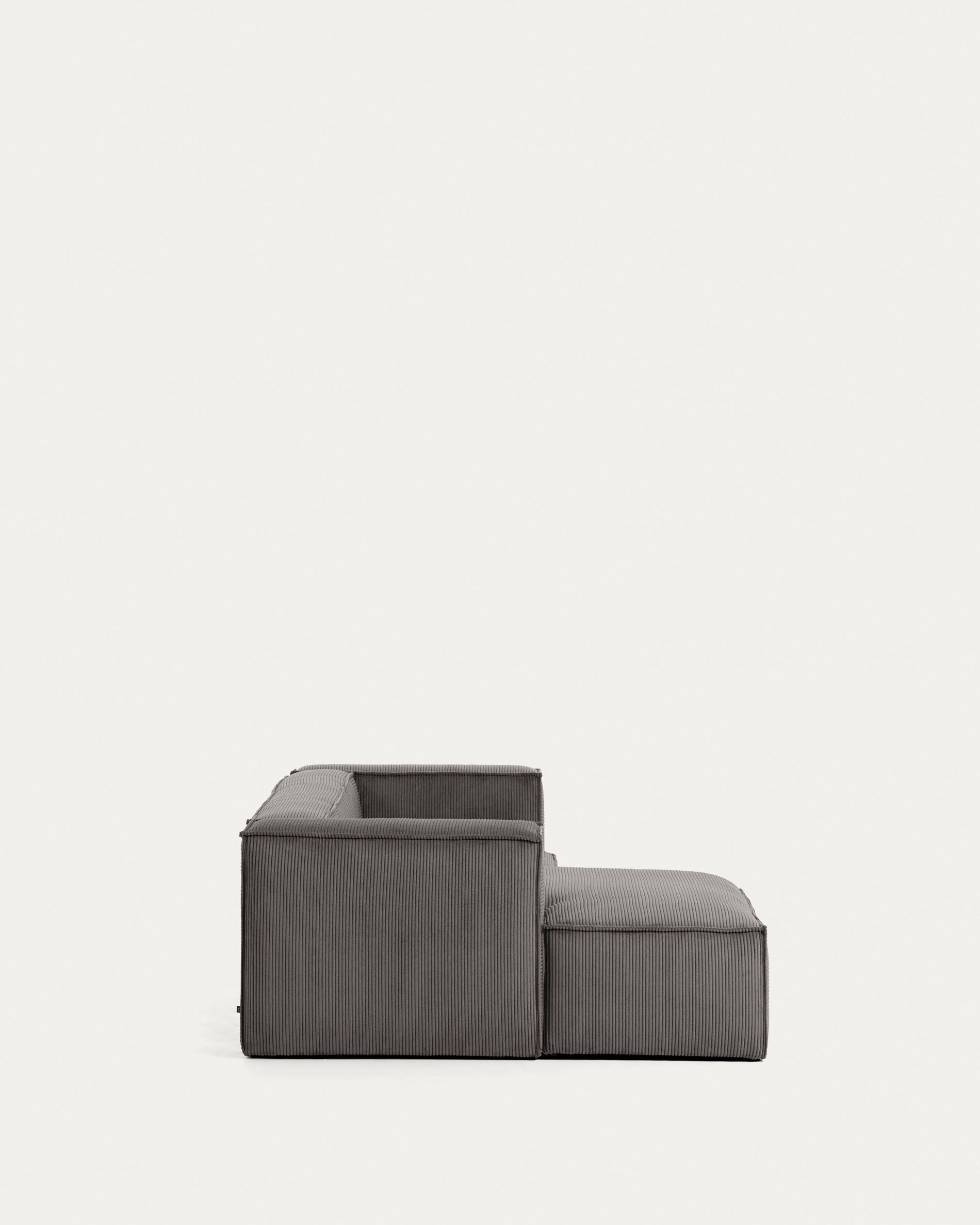 Blok 2-Sitzer-Sofa mit Chaiselongue links breiter Cord grau 240 cm FSC Mix Credit in Grau präsentiert im Onlineshop von KAQTU Design AG. 2er Sofa ist von Kave Home