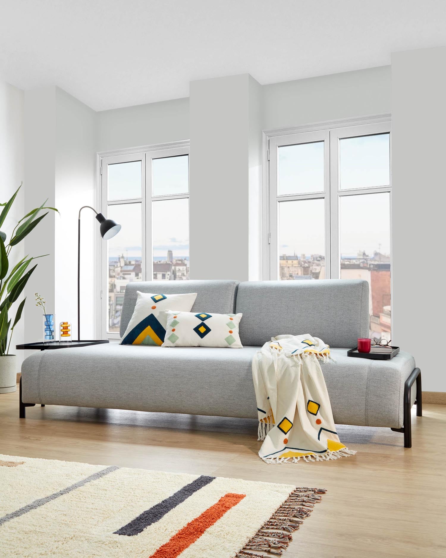 Compo 3-Sitzer Modul hellgrau 232 cm in Grau präsentiert im Onlineshop von KAQTU Design AG. 3er Sofa ist von Kave Home