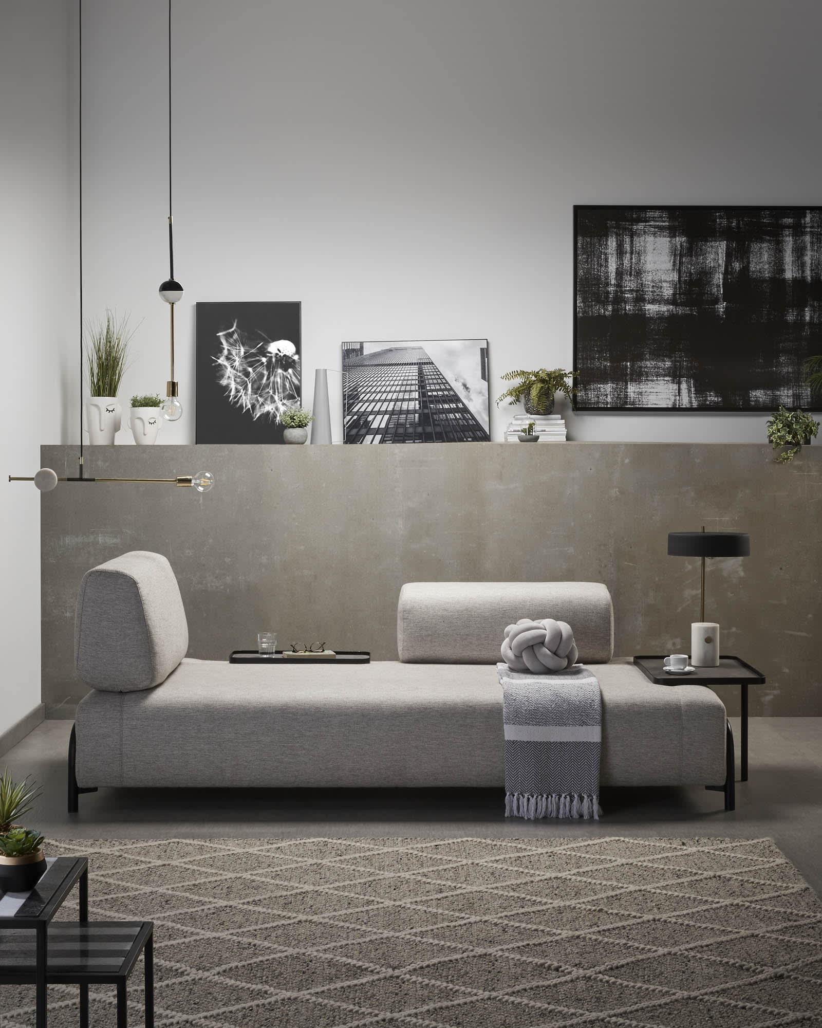 Compo Armlehne beige-grau  in Beige präsentiert im Onlineshop von KAQTU Design AG. Sofa-Zubehör ist von Kave Home