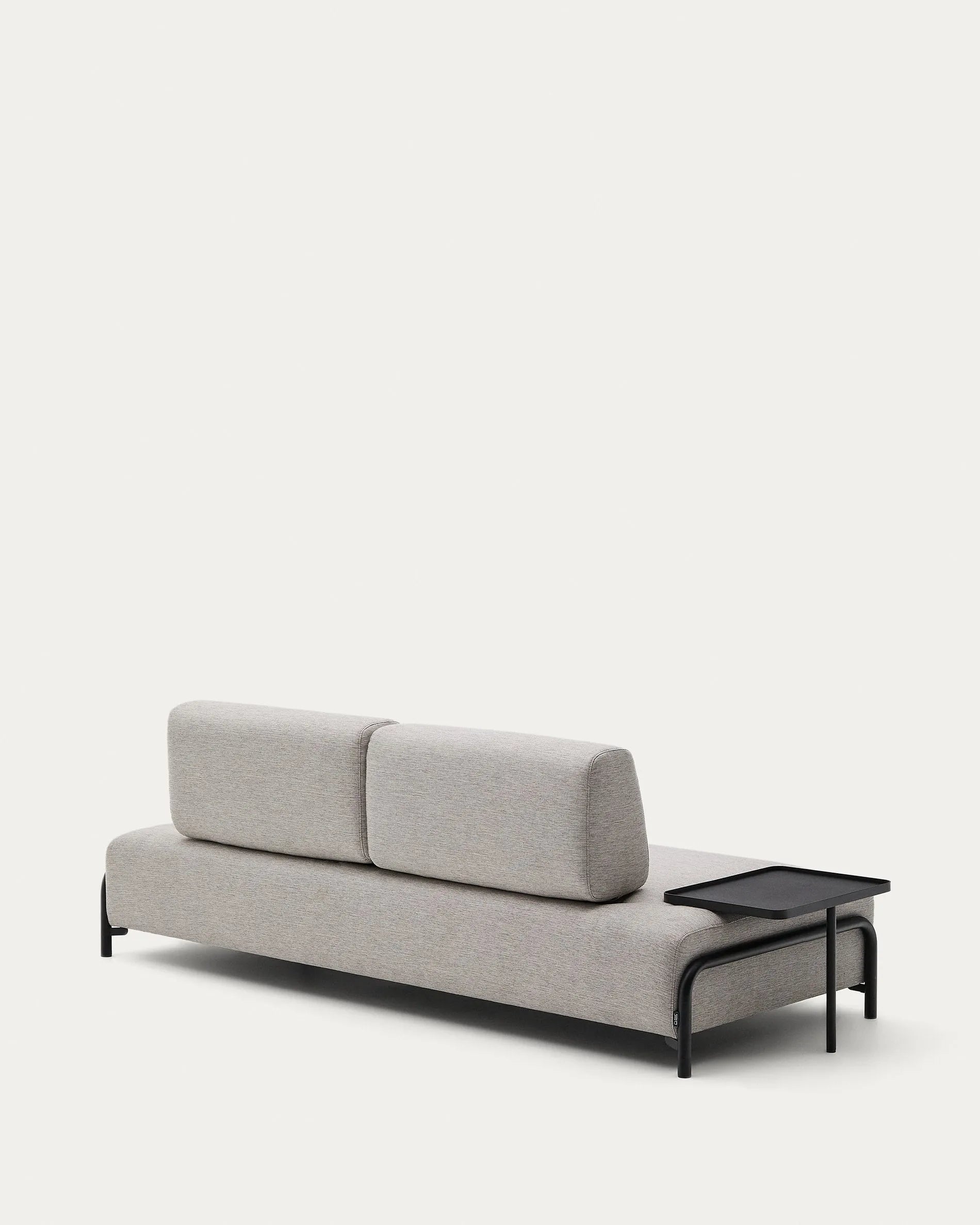 Elegantes 3-Sitzer Sofa in Beige-Grau mit integriertem Tablett, ideal für stilvolle und funktionale Wohnräume.