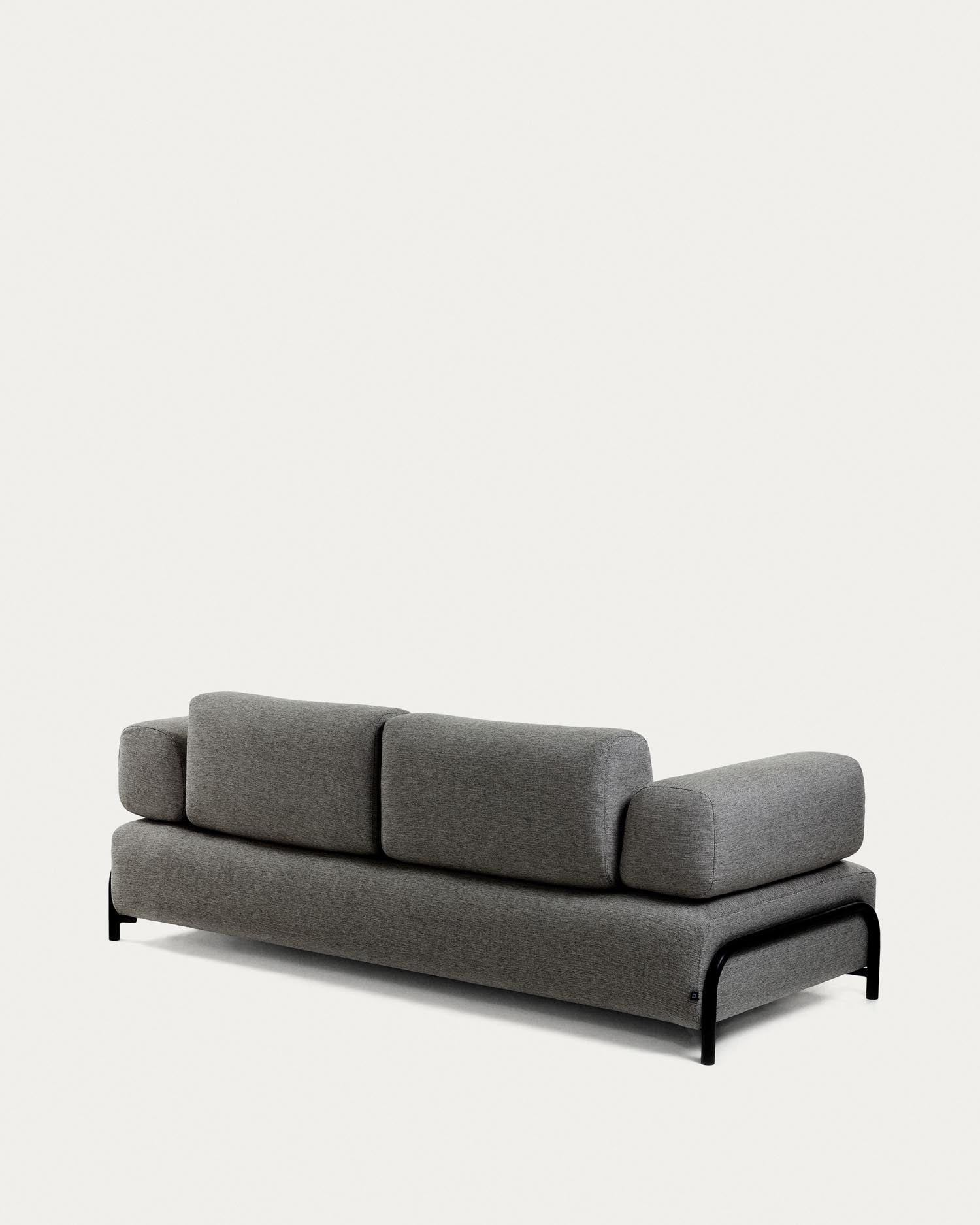 Compo 3-Sitzer Sofa dunkelgrau 232 cm in Schwarz präsentiert im Onlineshop von KAQTU Design AG. 3er Sofa ist von Kave Home