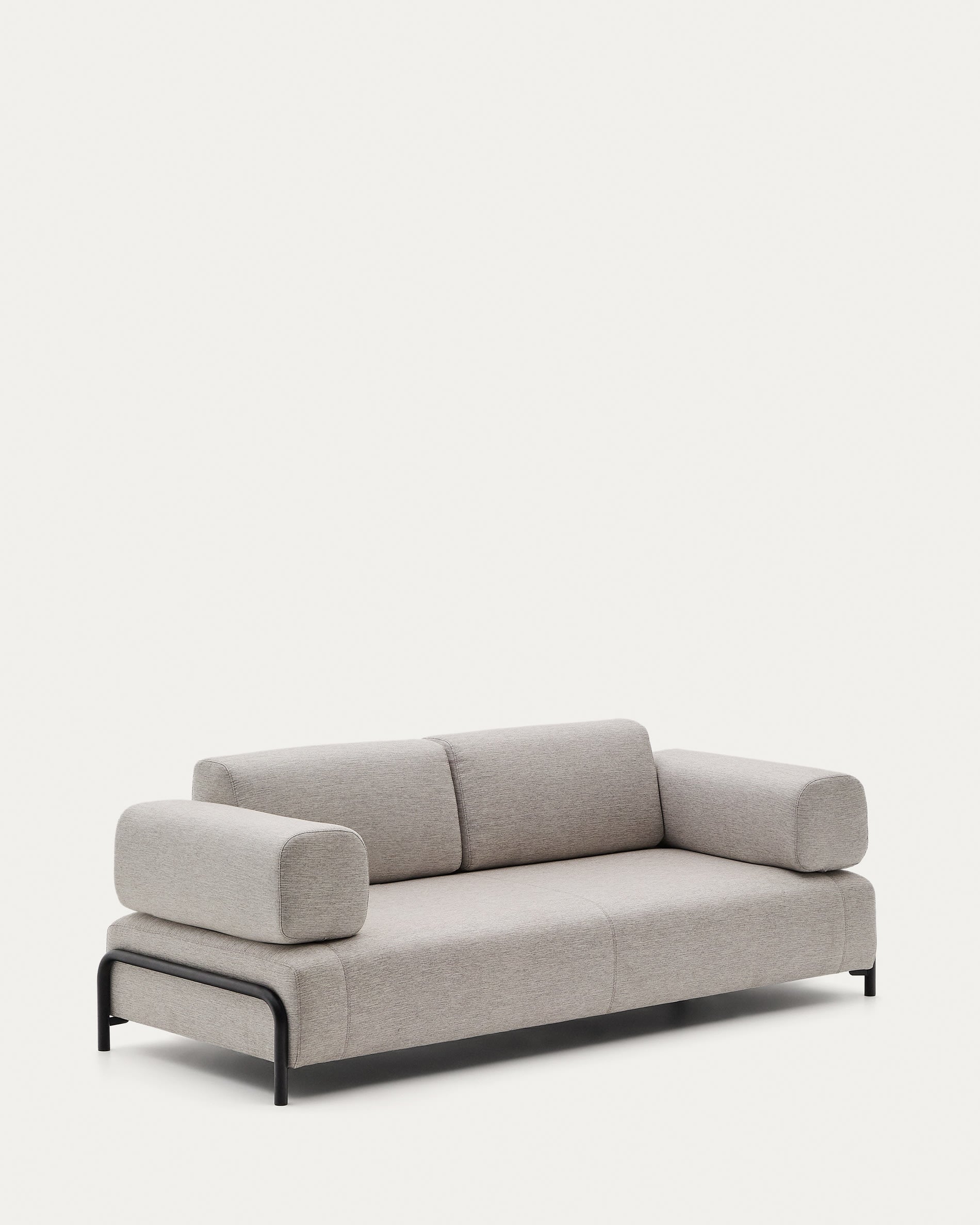 Compo 3-Sitzer Sofa beige-grau 232 cm in Beige präsentiert im Onlineshop von KAQTU Design AG. 3er Sofa ist von Kave Home