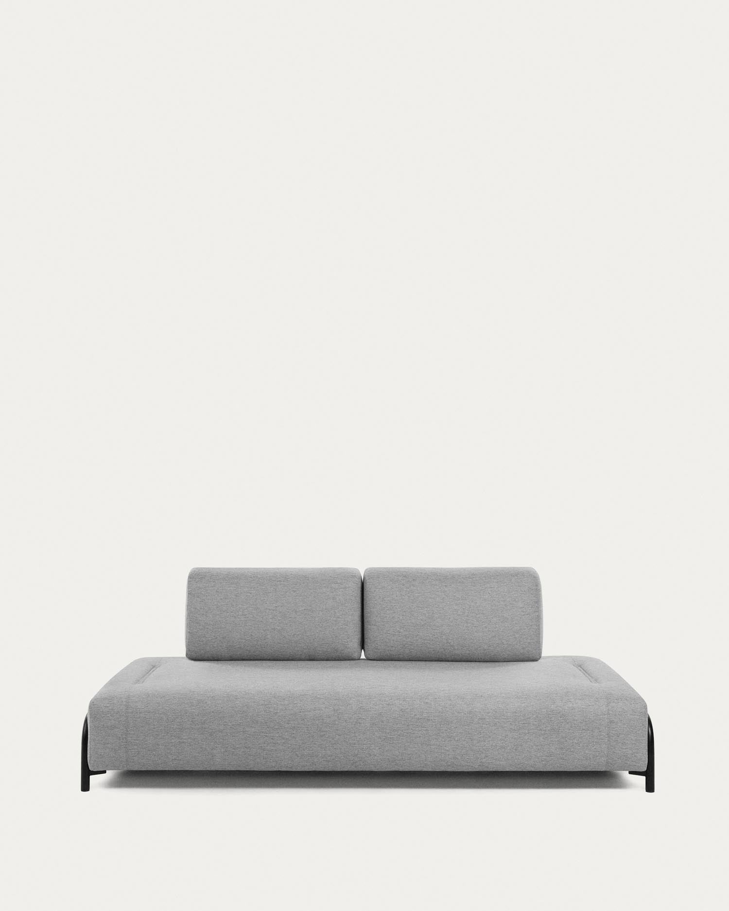 Compo 3-Sitzer Sofa hellgrau 232 cm in Grau präsentiert im Onlineshop von KAQTU Design AG. 3er Sofa ist von Kave Home