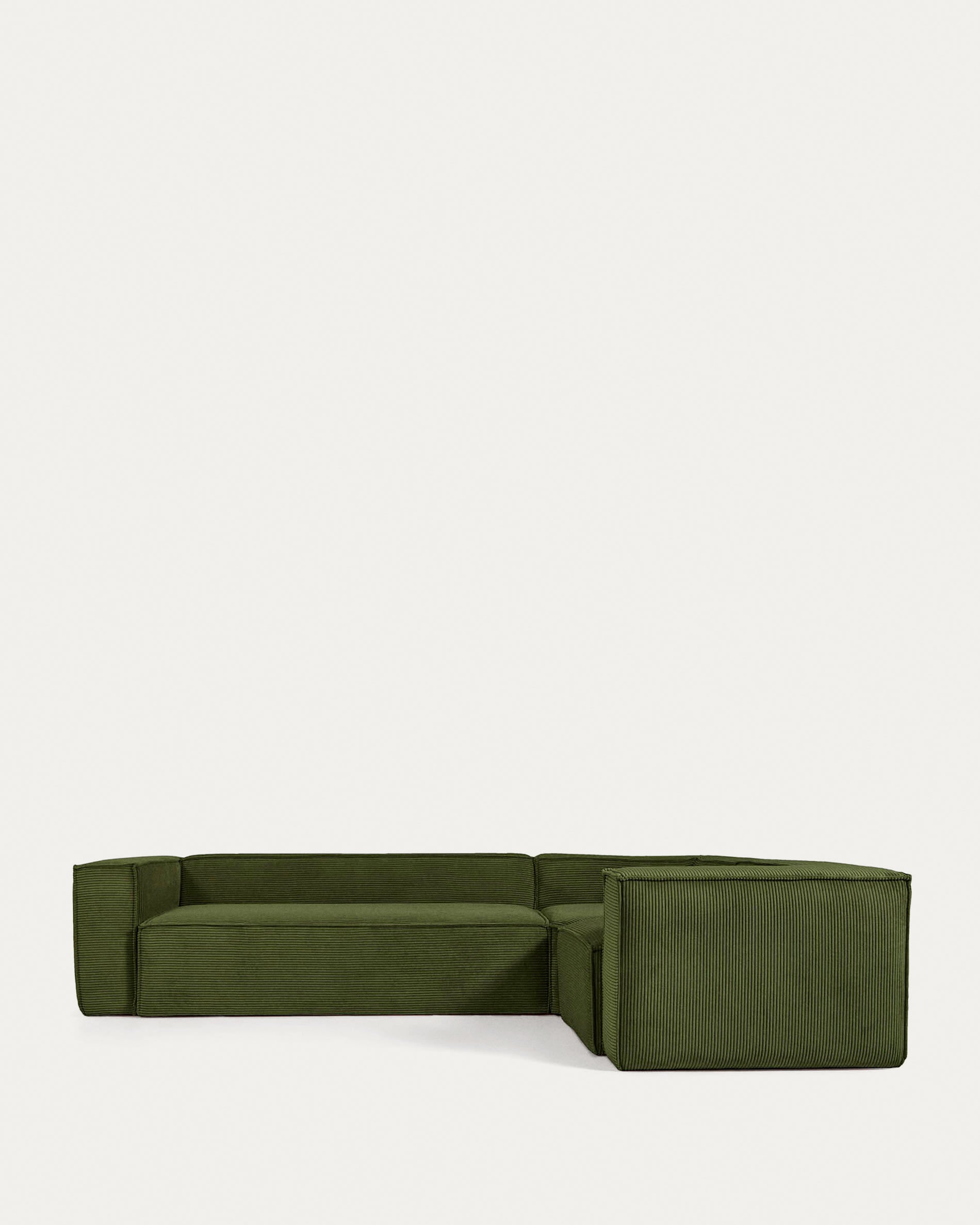 Blok 4-Sitzer Ecksofa Cord grün 320 x 230 cm / 230 x 320 cm in Grün präsentiert im Onlineshop von KAQTU Design AG. 4er Sofa ist von Kave Home