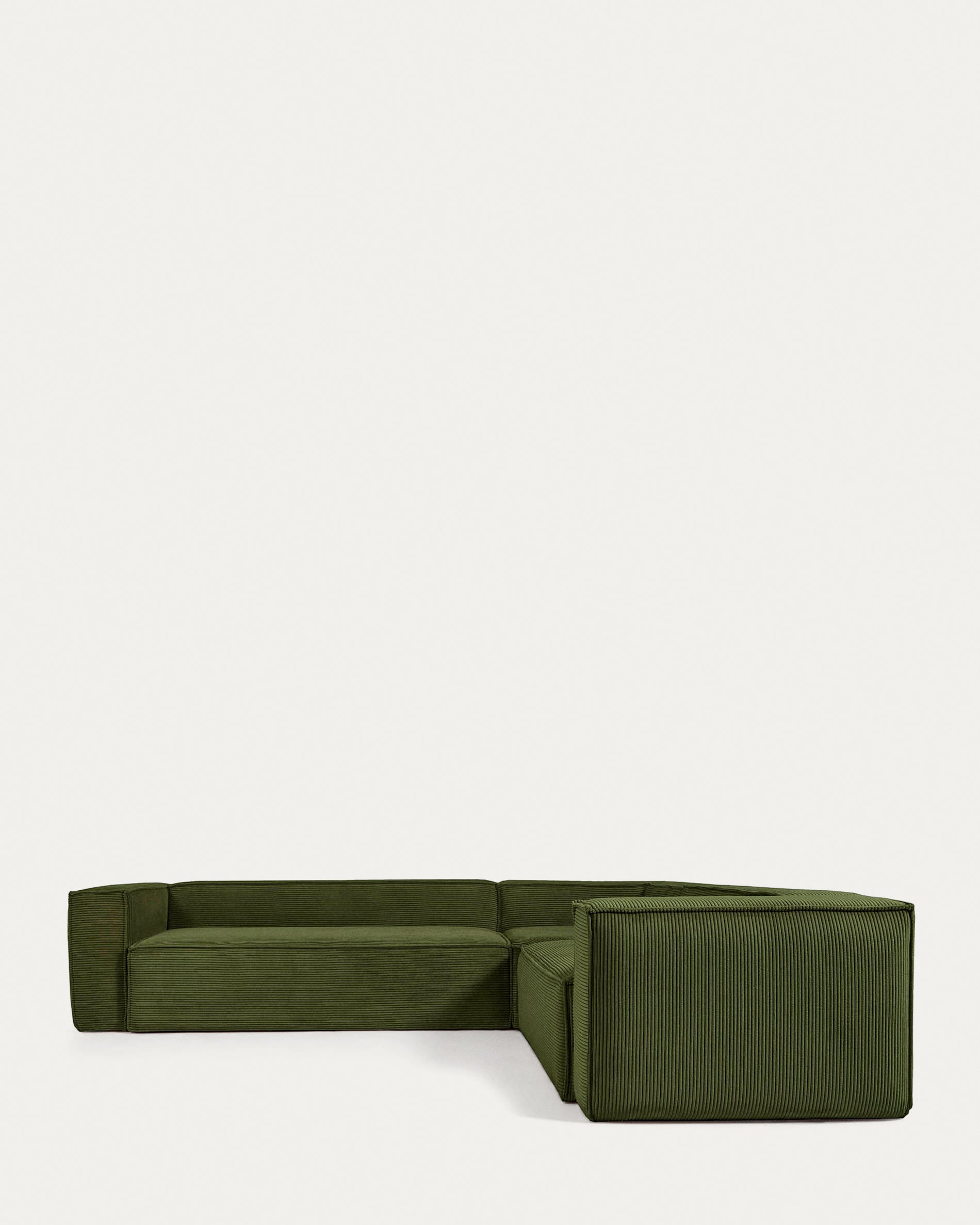 Blok 5-Sitzer-Ecksofa breiter Cord in Grün 320 x 290 / 290 x 320 cm FSC Mix Credit in Grün präsentiert im Onlineshop von KAQTU Design AG. 4er Sofa ist von Kave Home