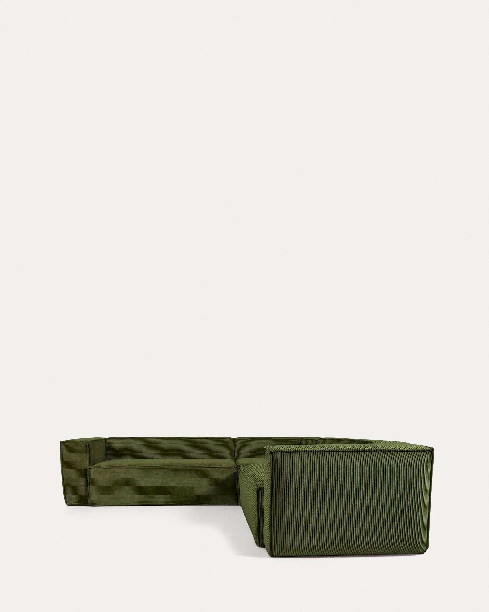 Blok 4-Sitzer Ecksofa dicker Cord grün 290 x 290 cm FSC Mix Credit in Grün präsentiert im Onlineshop von KAQTU Design AG. 4er Sofa ist von Kave Home