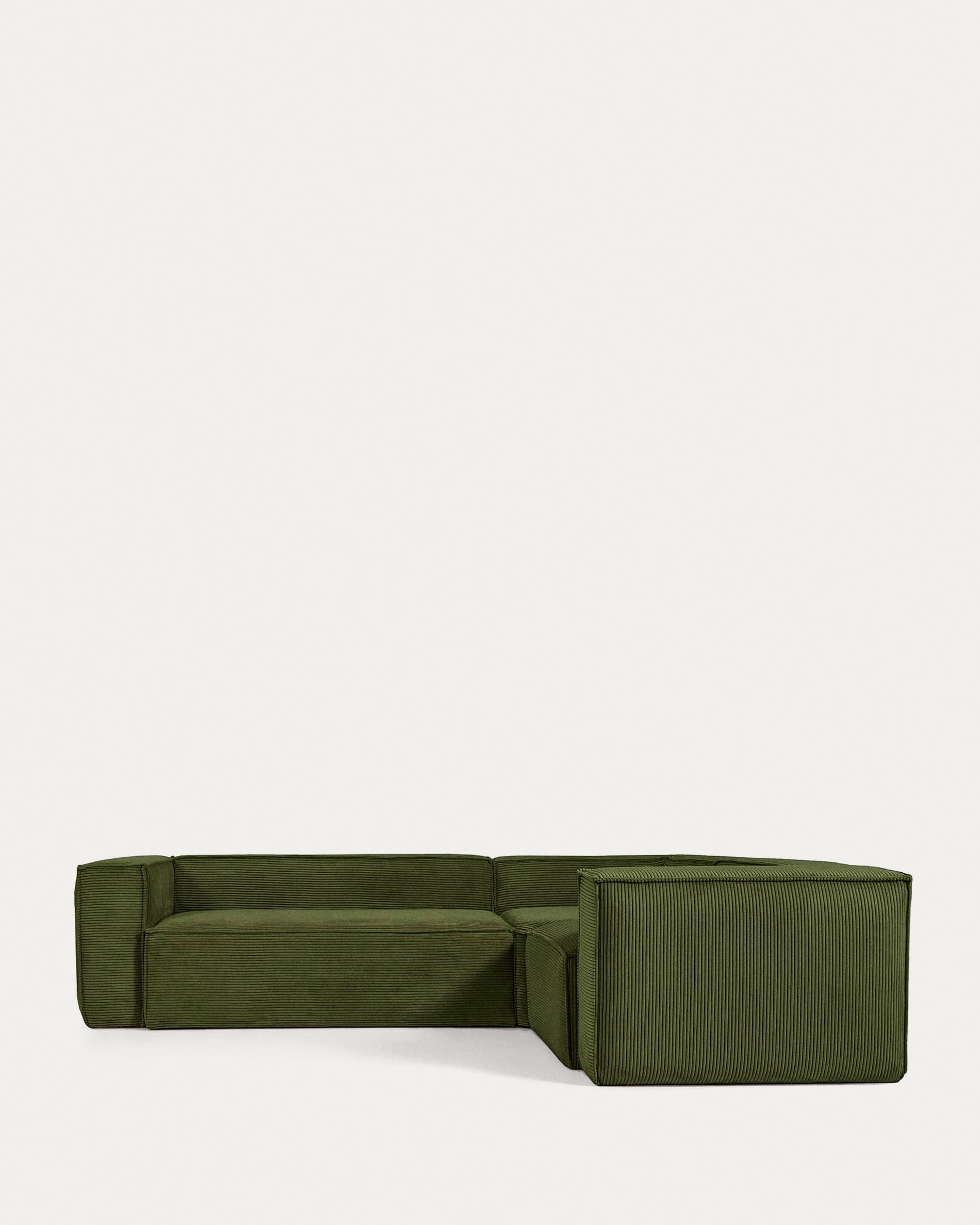 Blok 3-Sitzer-Ecksofa breiter Cord grün 290 x 230 cm / 230 cm 290 cm FSC Mix Credit in Grün präsentiert im Onlineshop von KAQTU Design AG. 3er Sofa ist von Kave Home