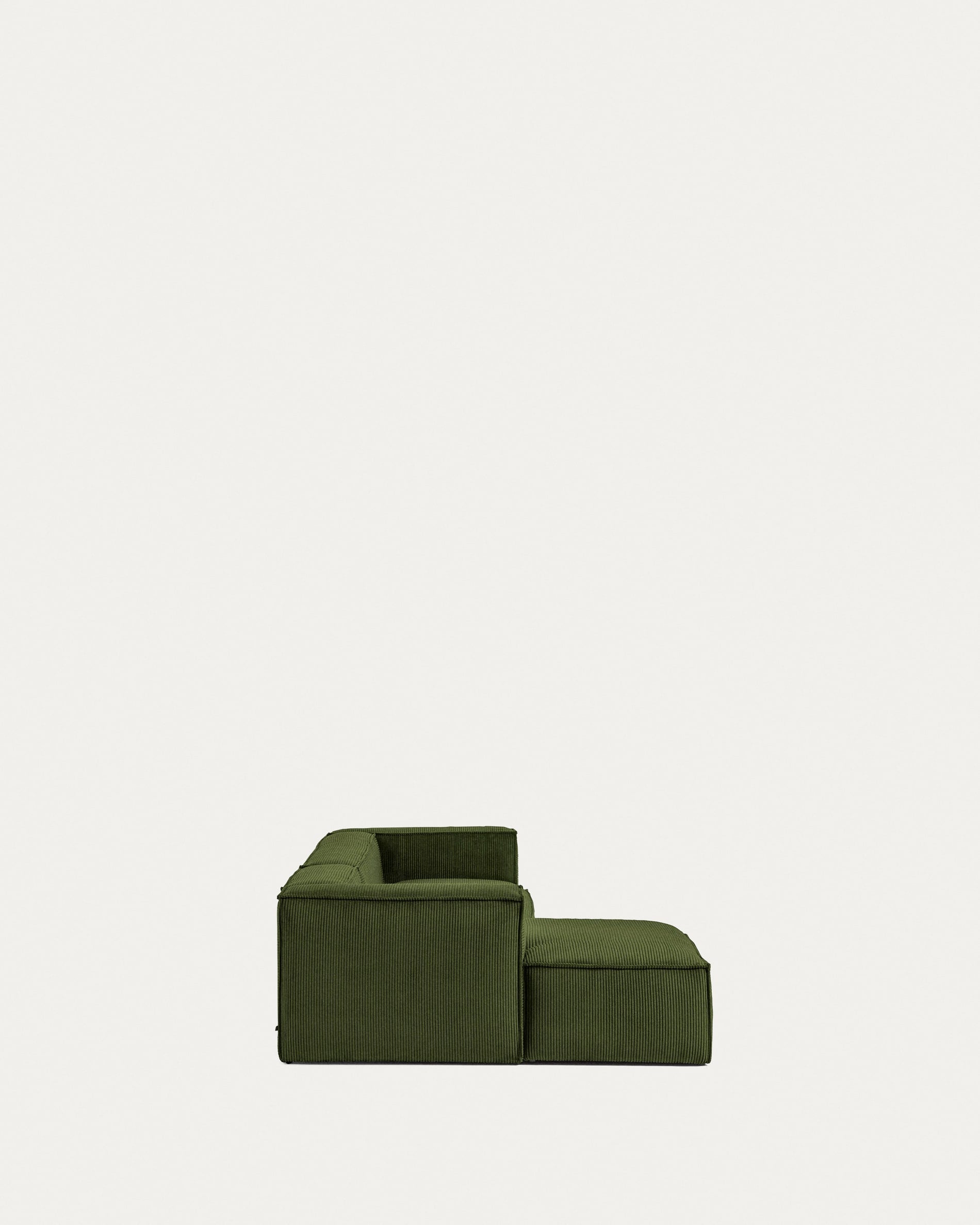 Blok 3-Sitzer-Sofa mit Chaiselongue links breiter Cord grün 300 cm FSC Mix Credit in Grün präsentiert im Onlineshop von KAQTU Design AG. 3er Sofa ist von Kave Home