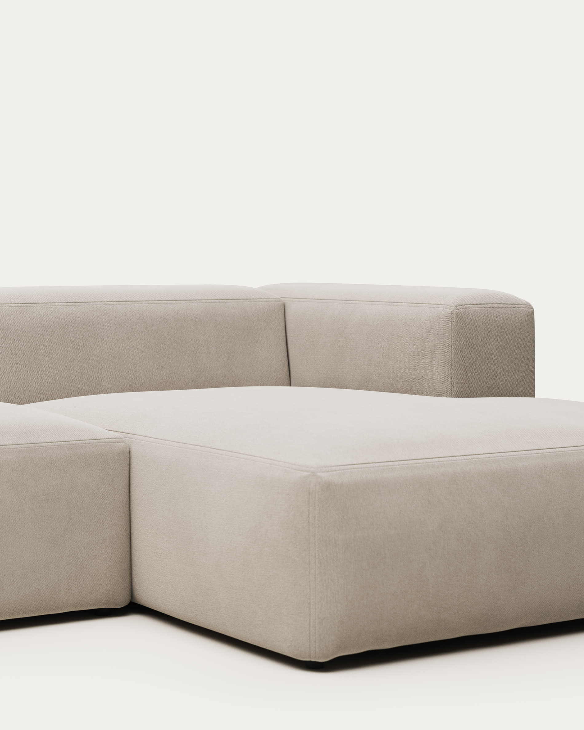 Blok 3-Sitzer Sofa mit Chaiselongue rechts in beige 300 cm FSC Mix Credit in Beige präsentiert im Onlineshop von KAQTU Design AG. 3er Sofa ist von Kave Home