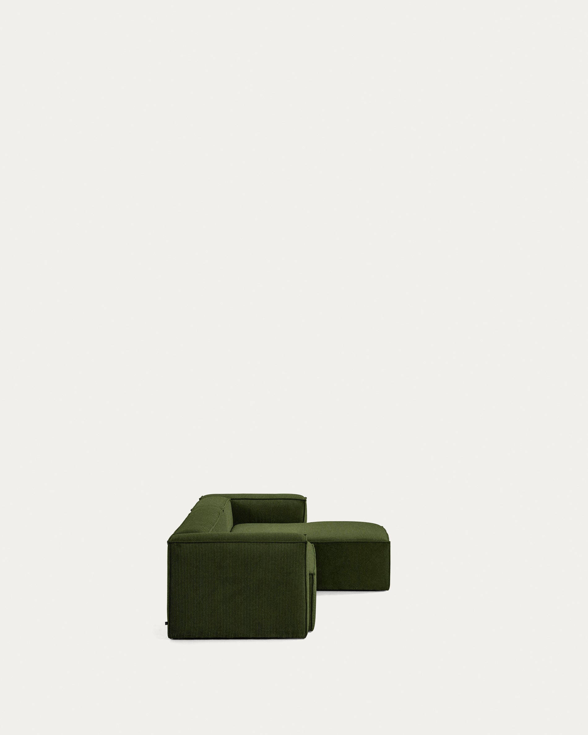 Blok 3-Sitzer-Sofa mit Chaiselongue rechts breiter Cord grün 300 cm FSC Mix Credit in Grün präsentiert im Onlineshop von KAQTU Design AG. 3er Sofa ist von Kave Home