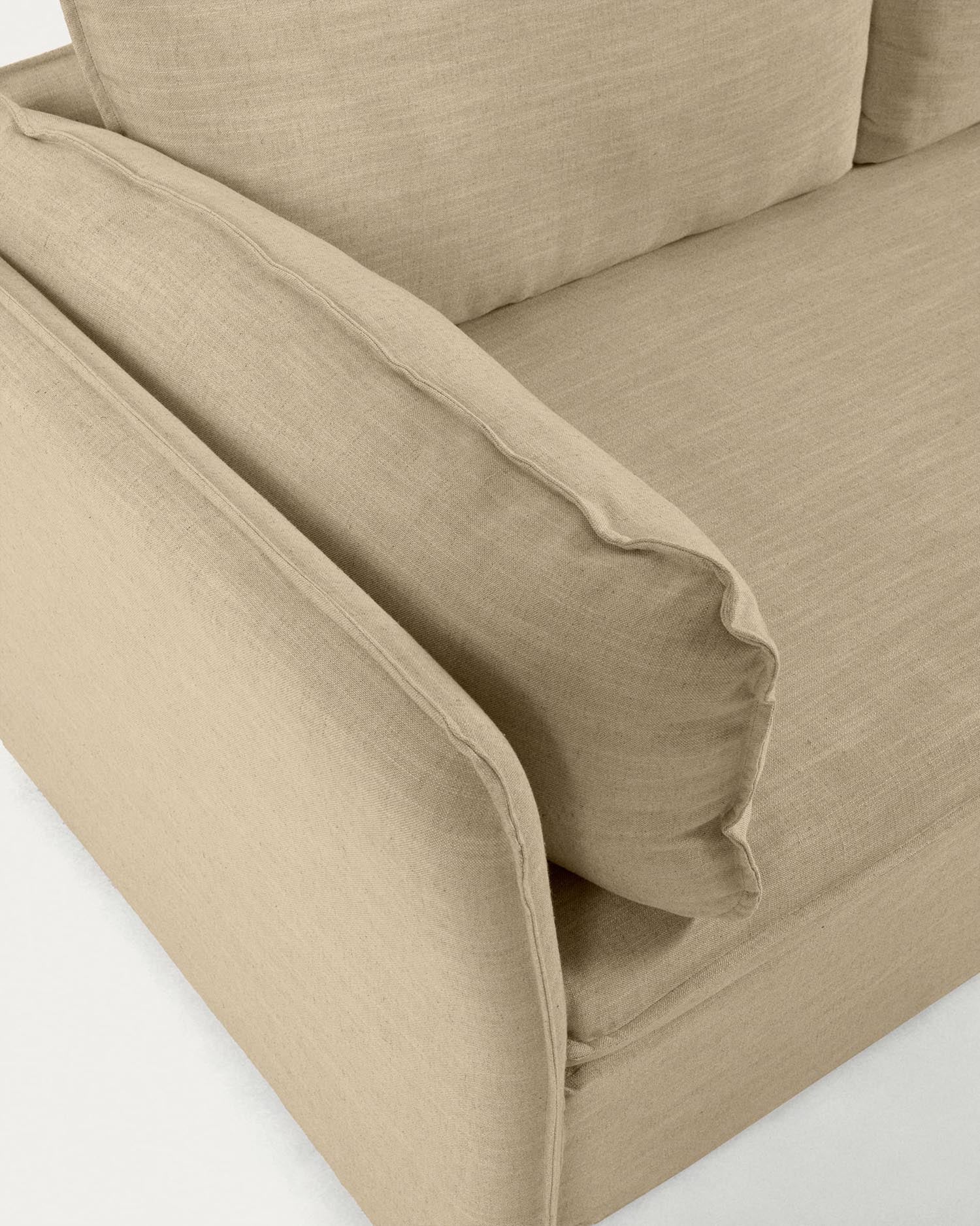 Tanit Schlafsofa beige und Beine aus massivem Buchenholz mit natürlichem Finish 210 cm FSC Mix Credit in Beige präsentiert im Onlineshop von KAQTU Design AG. Bettsofa ist von Kave Home