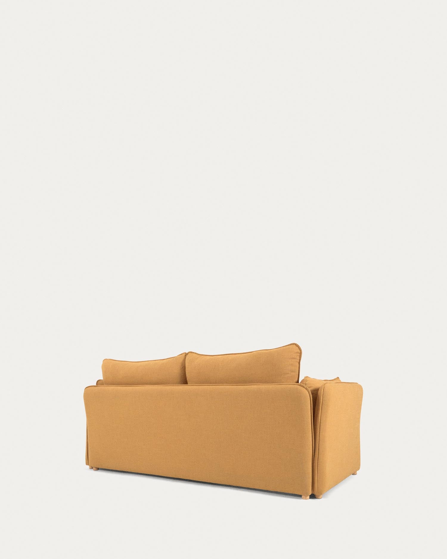 Tanit Schlafsofa senffarben und Beine aus massivem Buchenholz natürliches Finish 210 cm in Senfgelb präsentiert im Onlineshop von KAQTU Design AG. Bettsofa ist von Kave Home