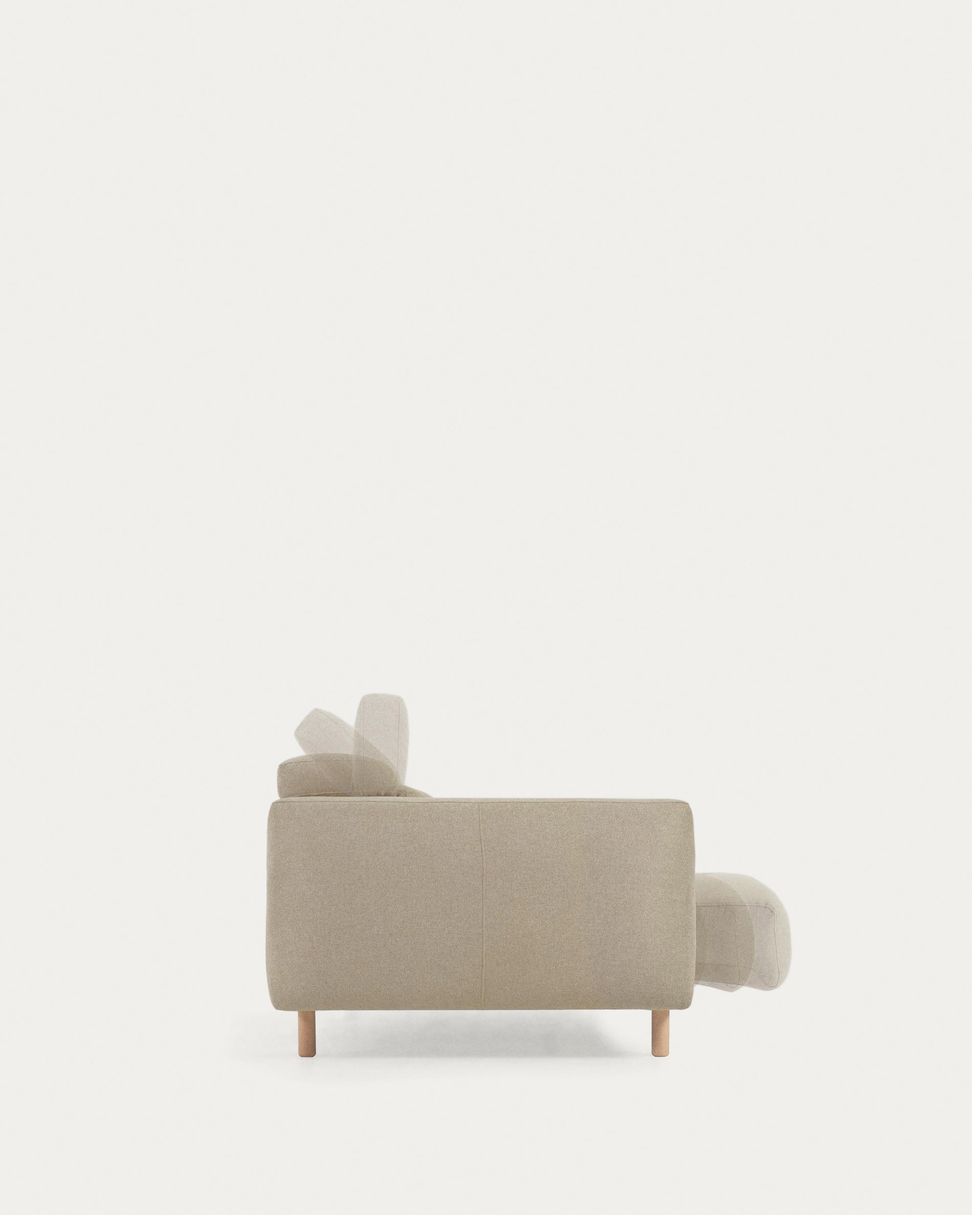 Singa 3-Sitzer Sofa mit verstellbarer Kopfstütze und ausziehbarem Sitz beige 215 cm FSC Mix Credit in  präsentiert im Onlineshop von KAQTU Design AG. 3er Sofa ist von Kave Home