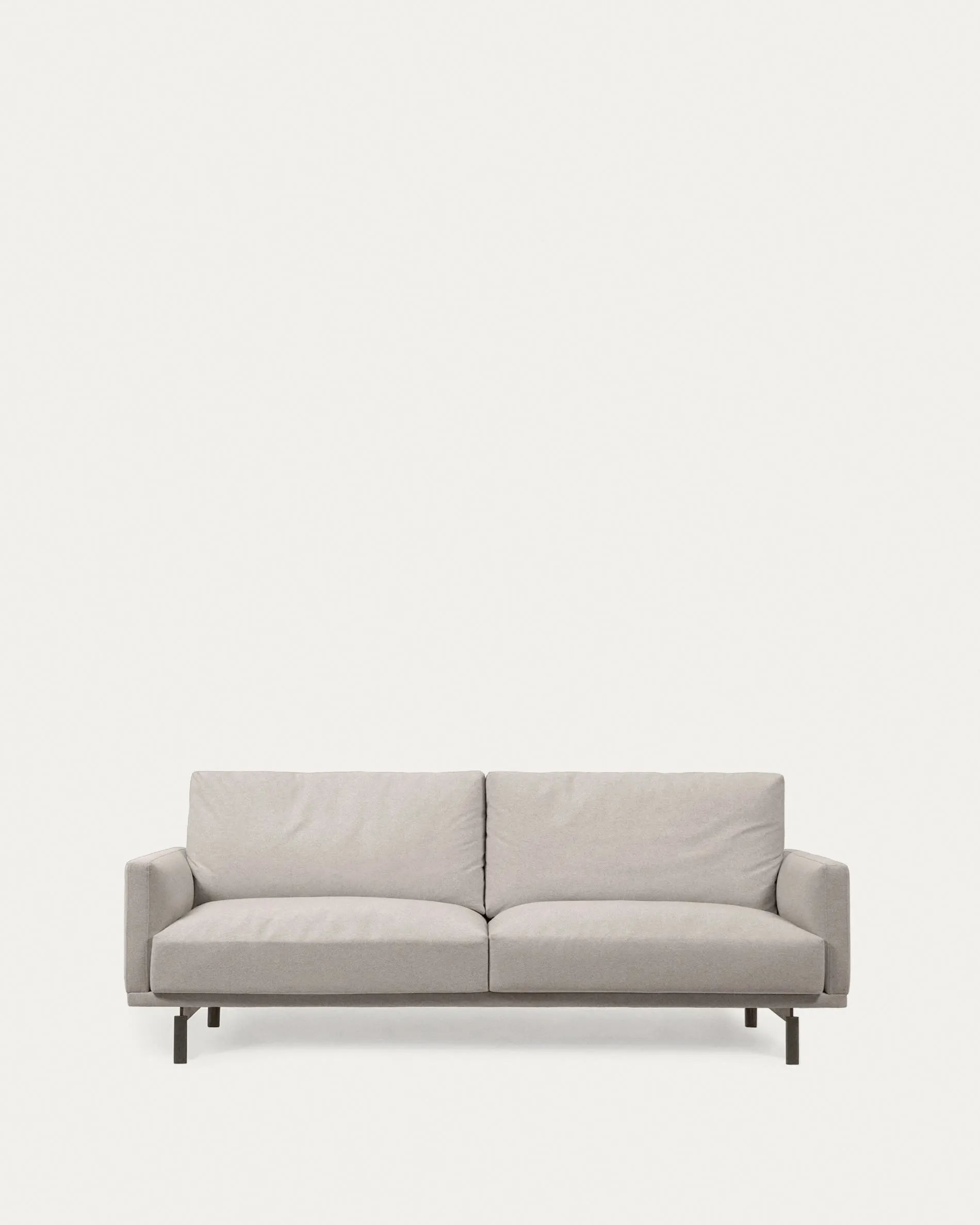 3D-Modell eines eleganten, nachhaltigen Galene 3-Sitzer Sofas in Beige, 214 cm, mit recycelter PET-Füllung.