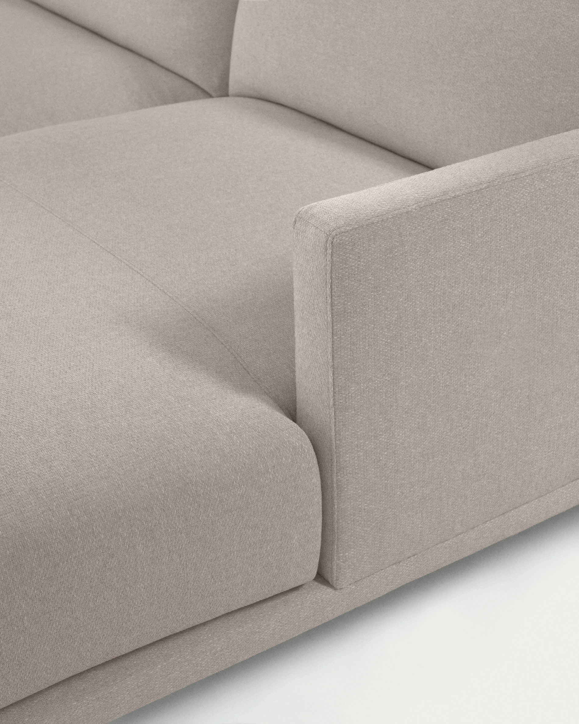 Galene 3-Sitzer Sofa beige mit Chaiselongue rechts 254 cm in Beige präsentiert im Onlineshop von KAQTU Design AG. 3er Sofa ist von Kave Home