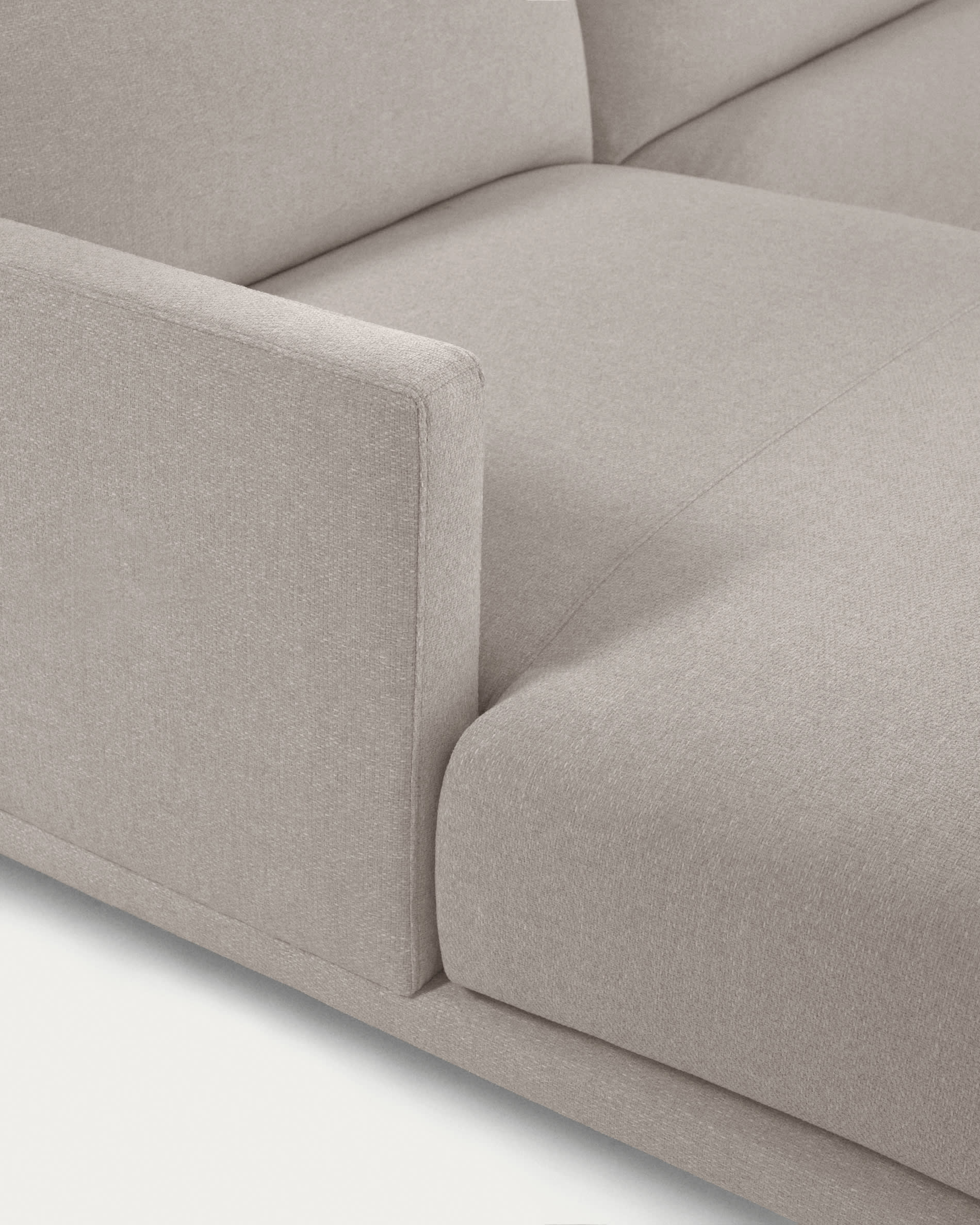 Galene 3-Sitzer Sofa beige mit Chaiselongue links 254 cm in Beige präsentiert im Onlineshop von KAQTU Design AG. 3er Sofa ist von Kave Home