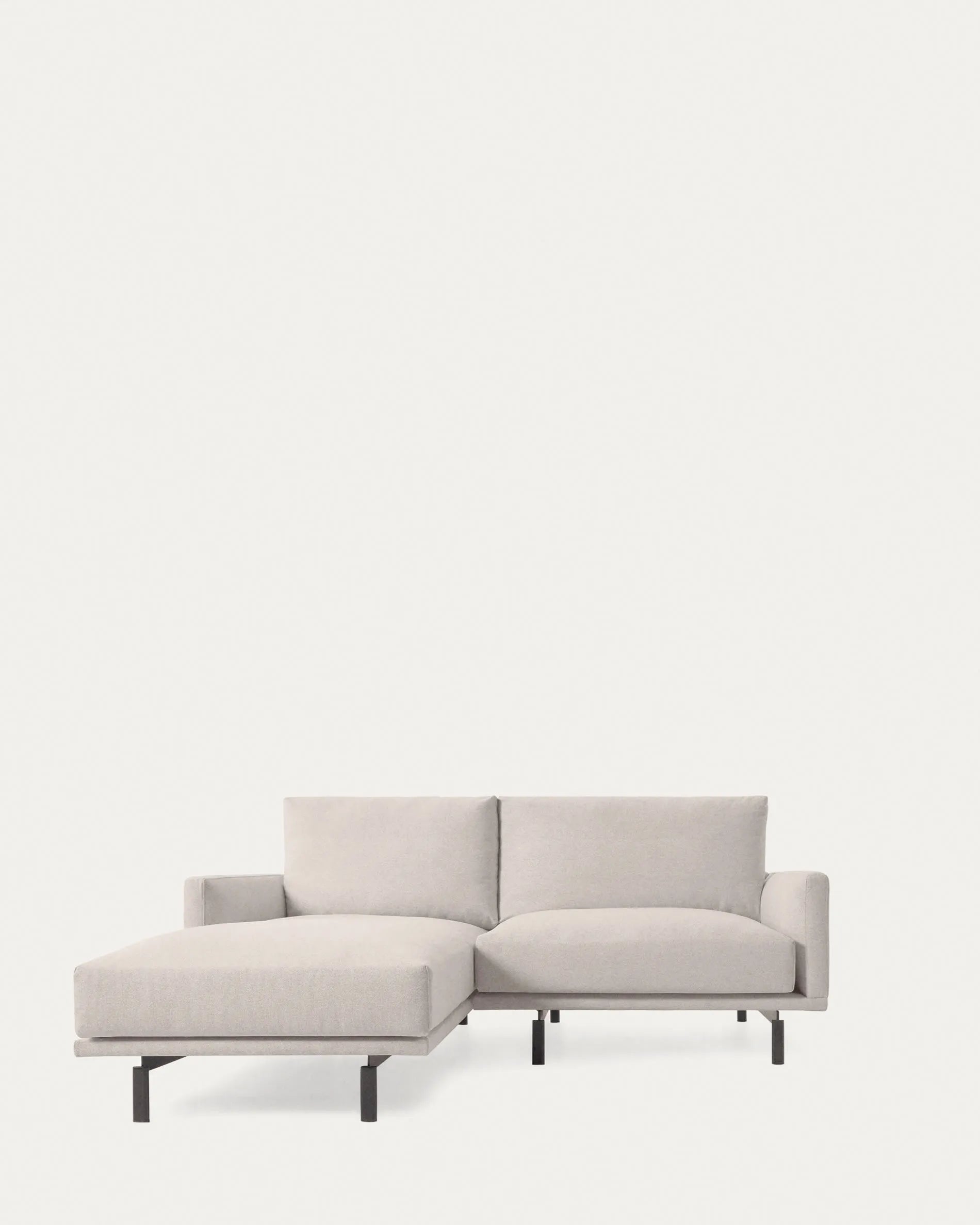 Elegantes, modernes 3-Sitzer Sofa in Beige mit linker Chaiselongue, 214 cm breit, komfortabel und nachhaltig.