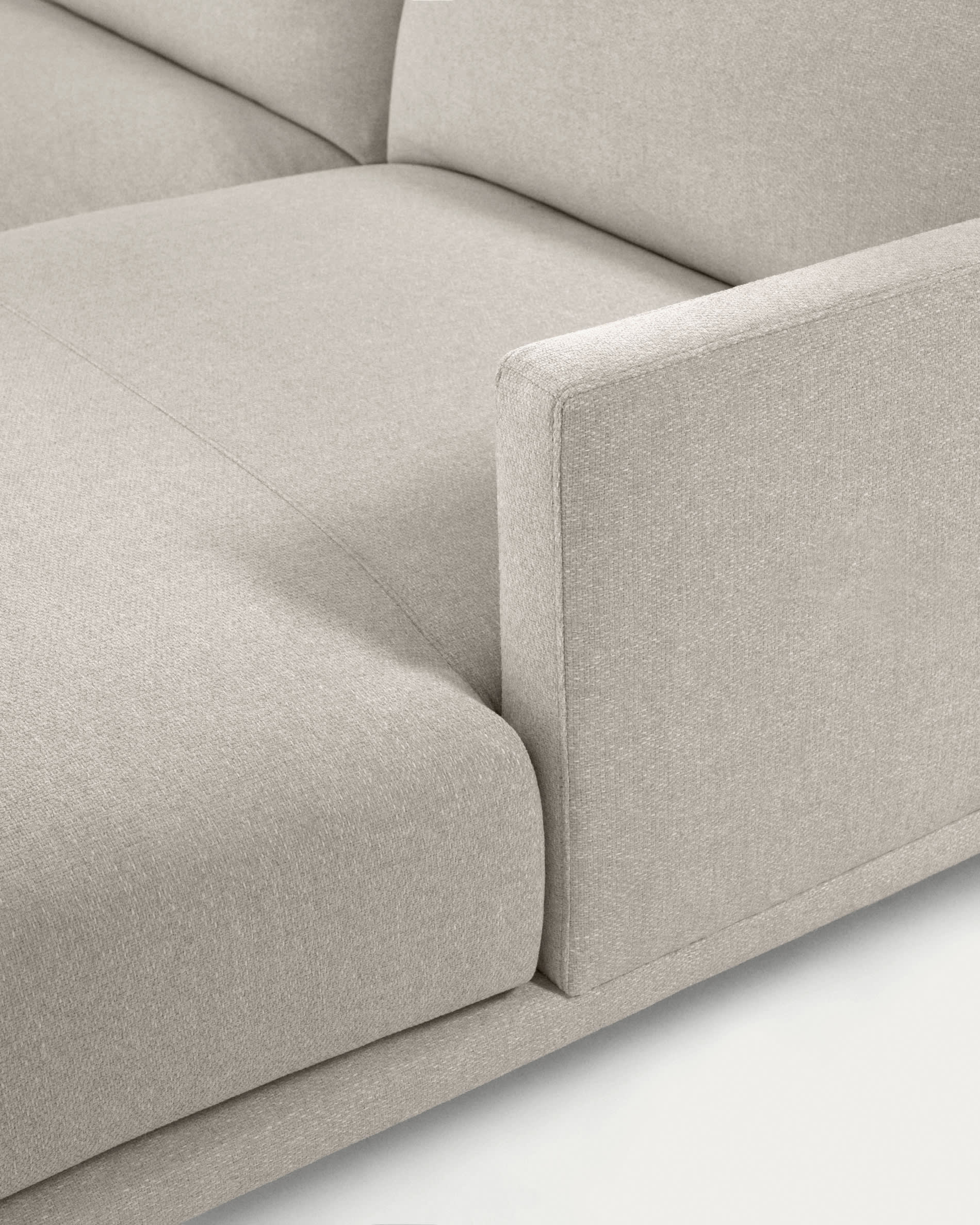 Galene 4-Sitzer Sofa beige mit Chaiselongue rechts 314 cm in Beige präsentiert im Onlineshop von KAQTU Design AG. 4er Sofa ist von Kave Home