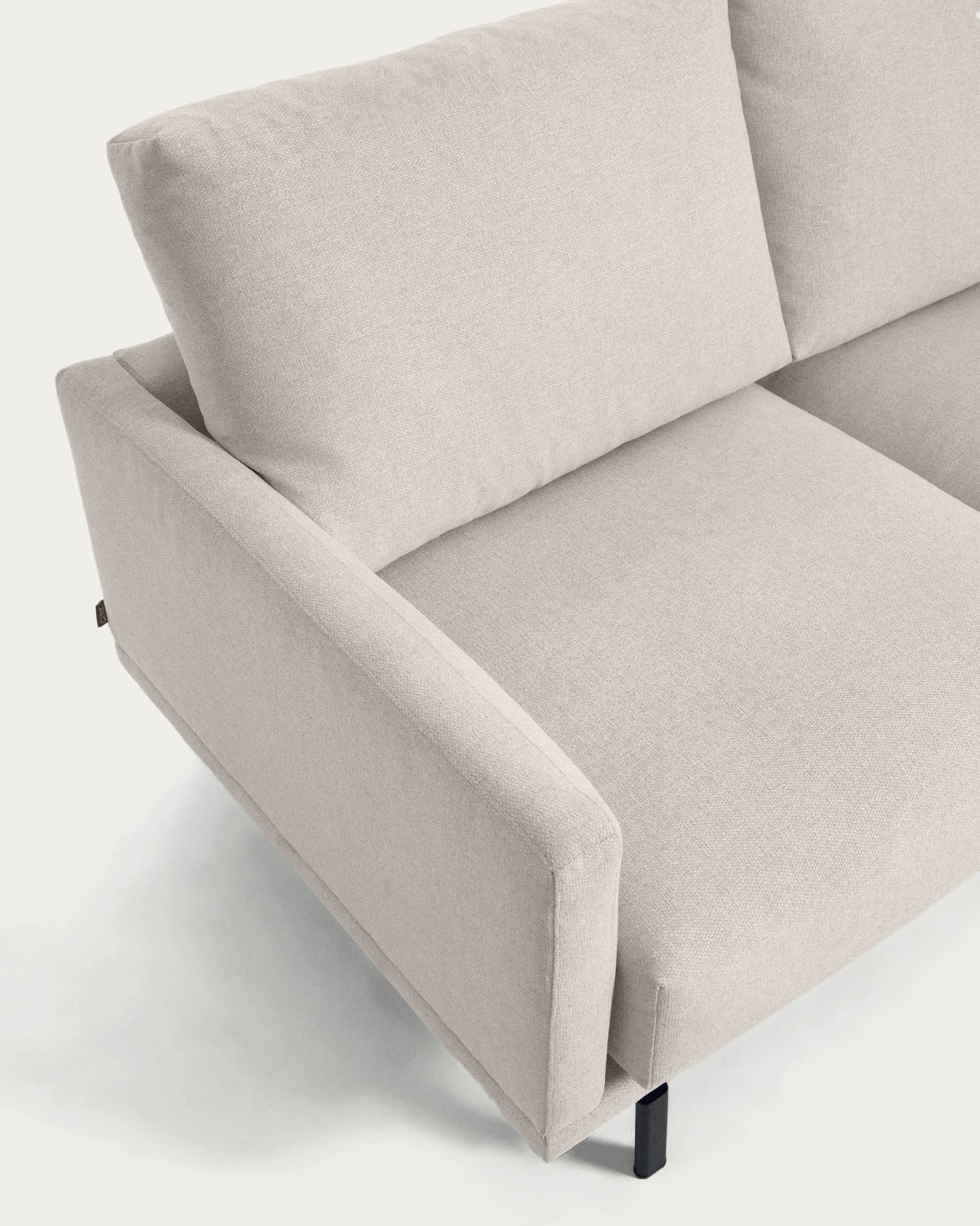 Galene 3-Sitzer Ecksofa beige 207 x 267 cm in Beige präsentiert im Onlineshop von KAQTU Design AG. 3er Sofa ist von Kave Home