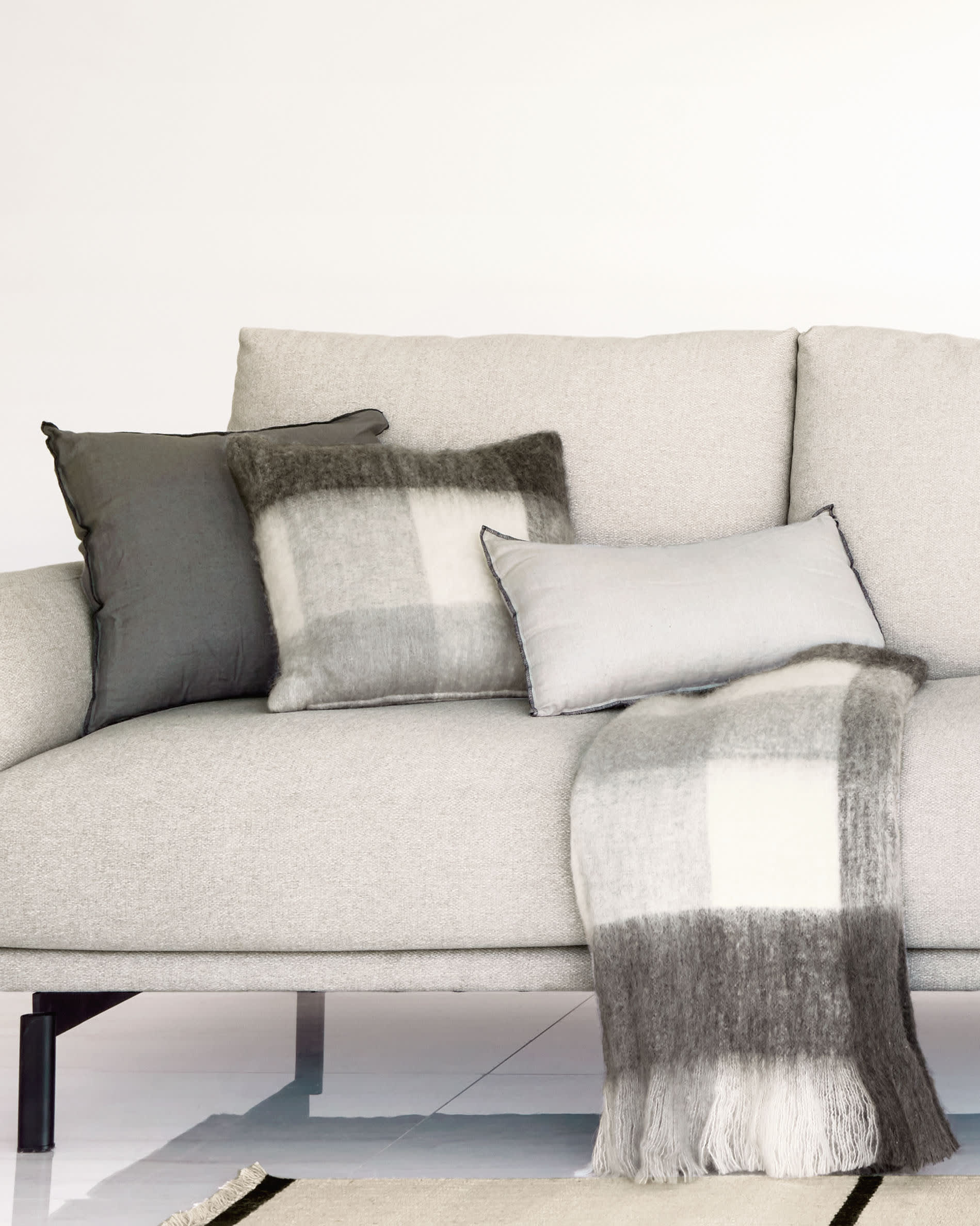 Galene 4-Sitzer Sofa beige 334 cm in Beige präsentiert im Onlineshop von KAQTU Design AG. 4er Sofa ist von Kave Home