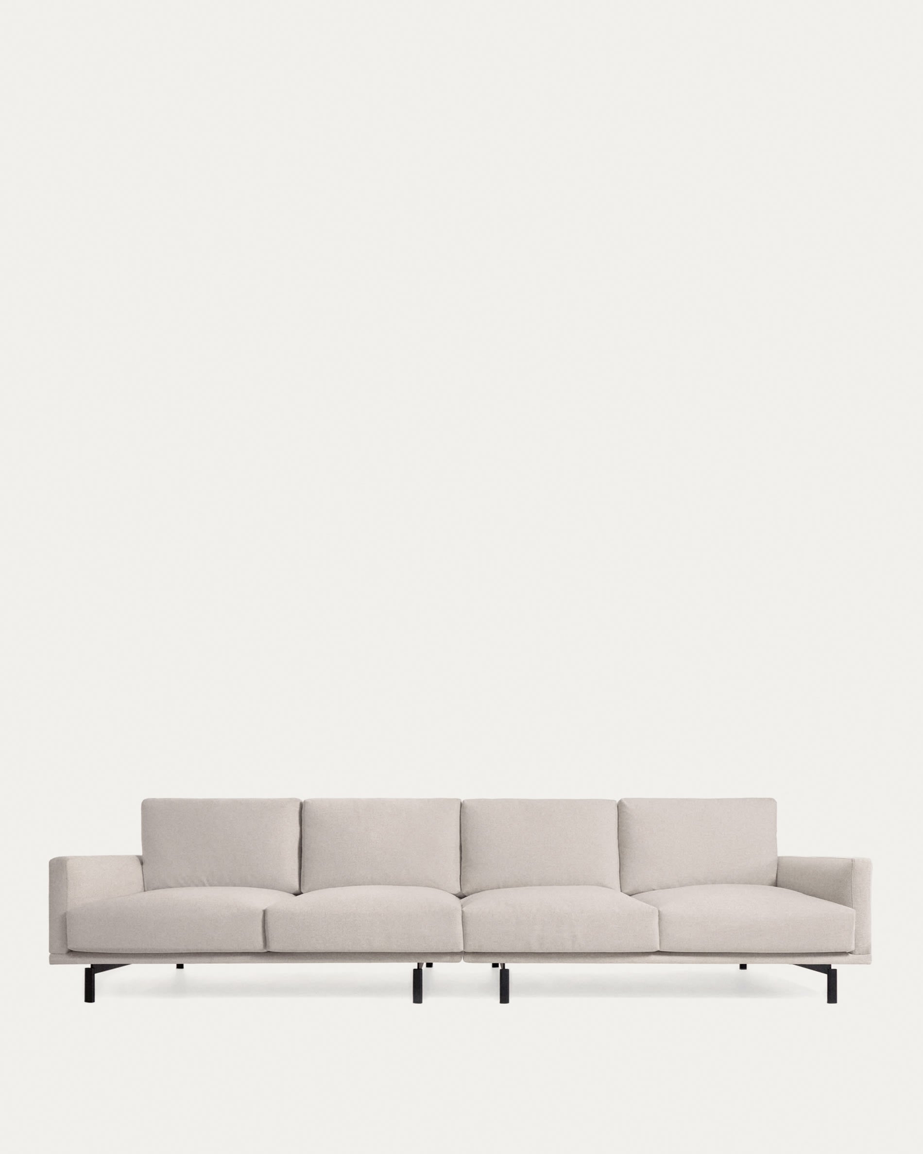 Galene 4-Sitzer Sofa beige 414 cm in Beige präsentiert im Onlineshop von KAQTU Design AG. 4er Sofa ist von Kave Home