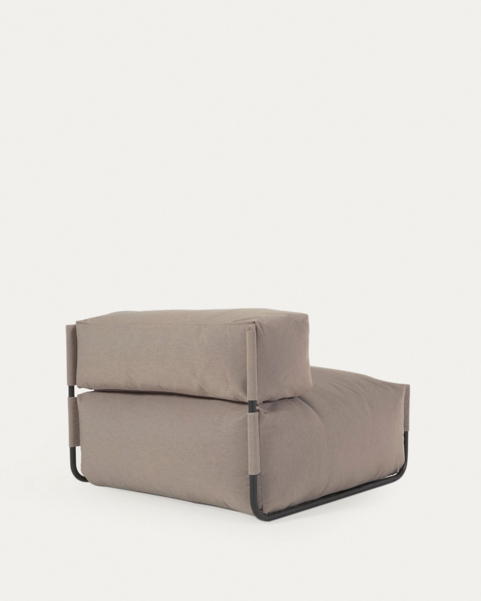 Square Pouf Modularsofa m. Rückenlehne 100% outdoor grün und Aluminium schwarz 101 x 101cm in Grün präsentiert im Onlineshop von KAQTU Design AG. Lounge Sofa ist von Kave Home