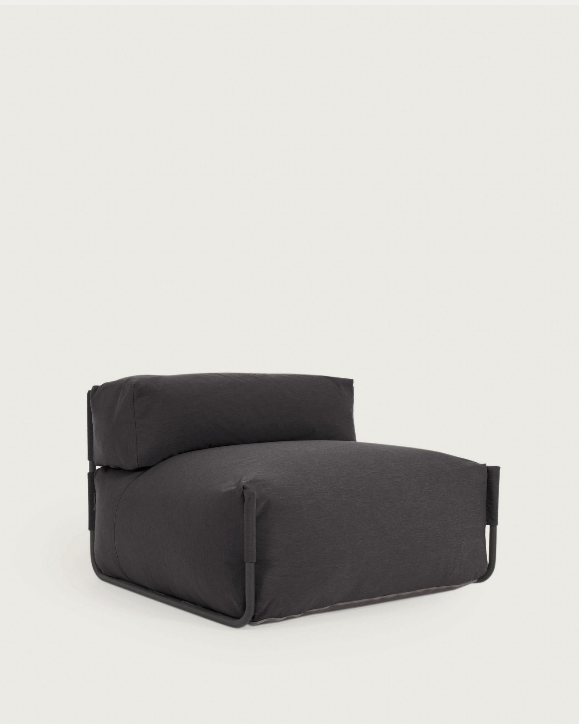 Square Pouf Modularsofa 100% outdoor m. Rückenlehne dunkelgrau Alu schwarz 101 x 101 cm in Grau präsentiert im Onlineshop von KAQTU Design AG. Lounge Sofa ist von Kave Home