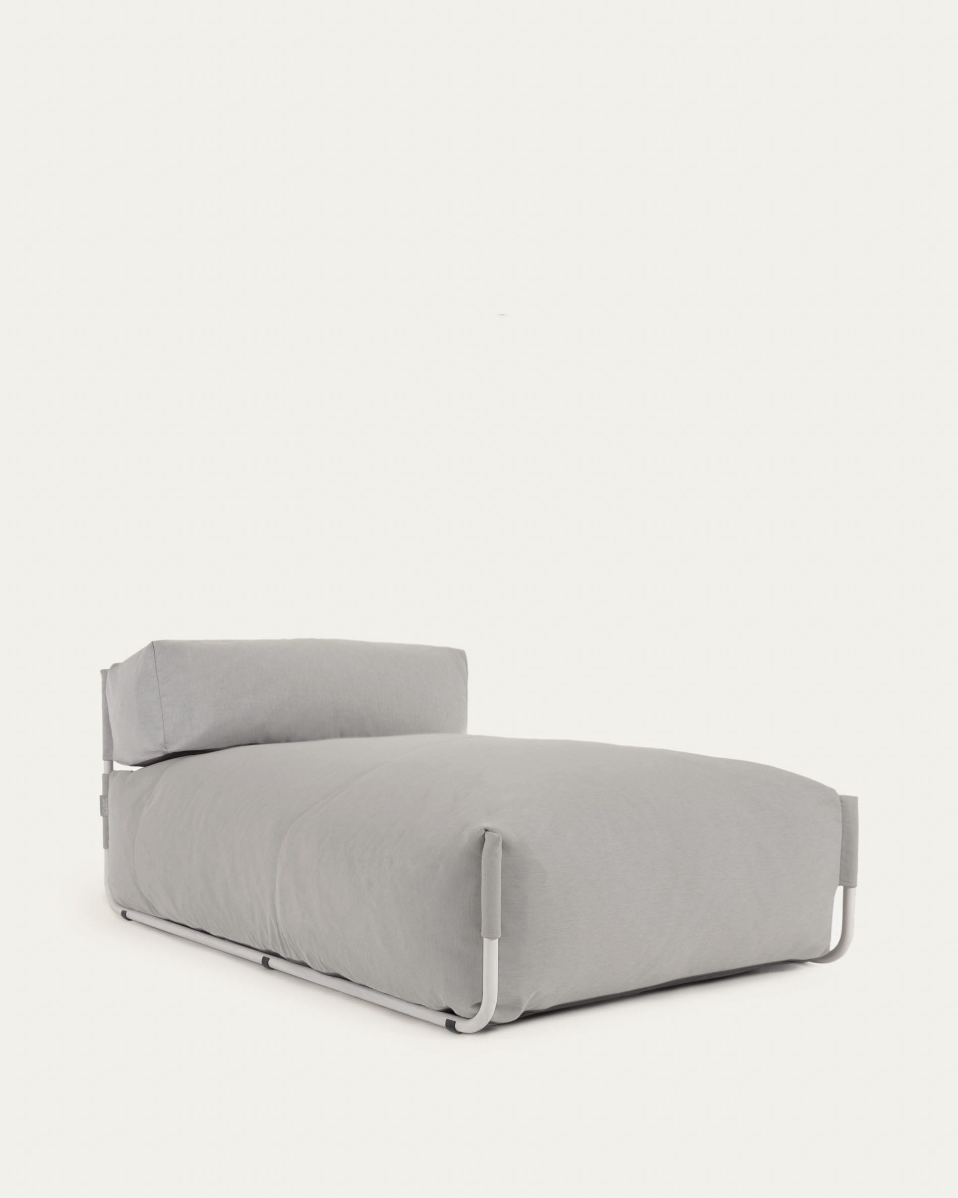 Square Pouf Modularsofa longue mit Rückenlehne Outdoor hellgrau Aluminium weiss 165x101cm in Grau präsentiert im Onlineshop von KAQTU Design AG. Lounge Sofa ist von Kave Home